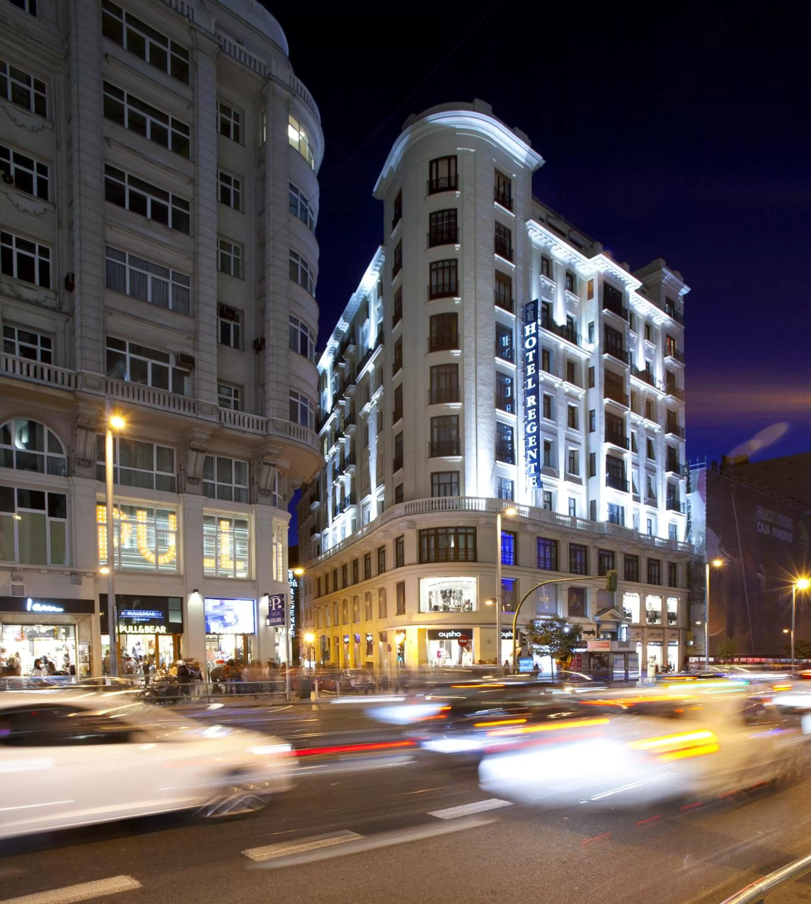 Facade/entrance in Regente Hotel