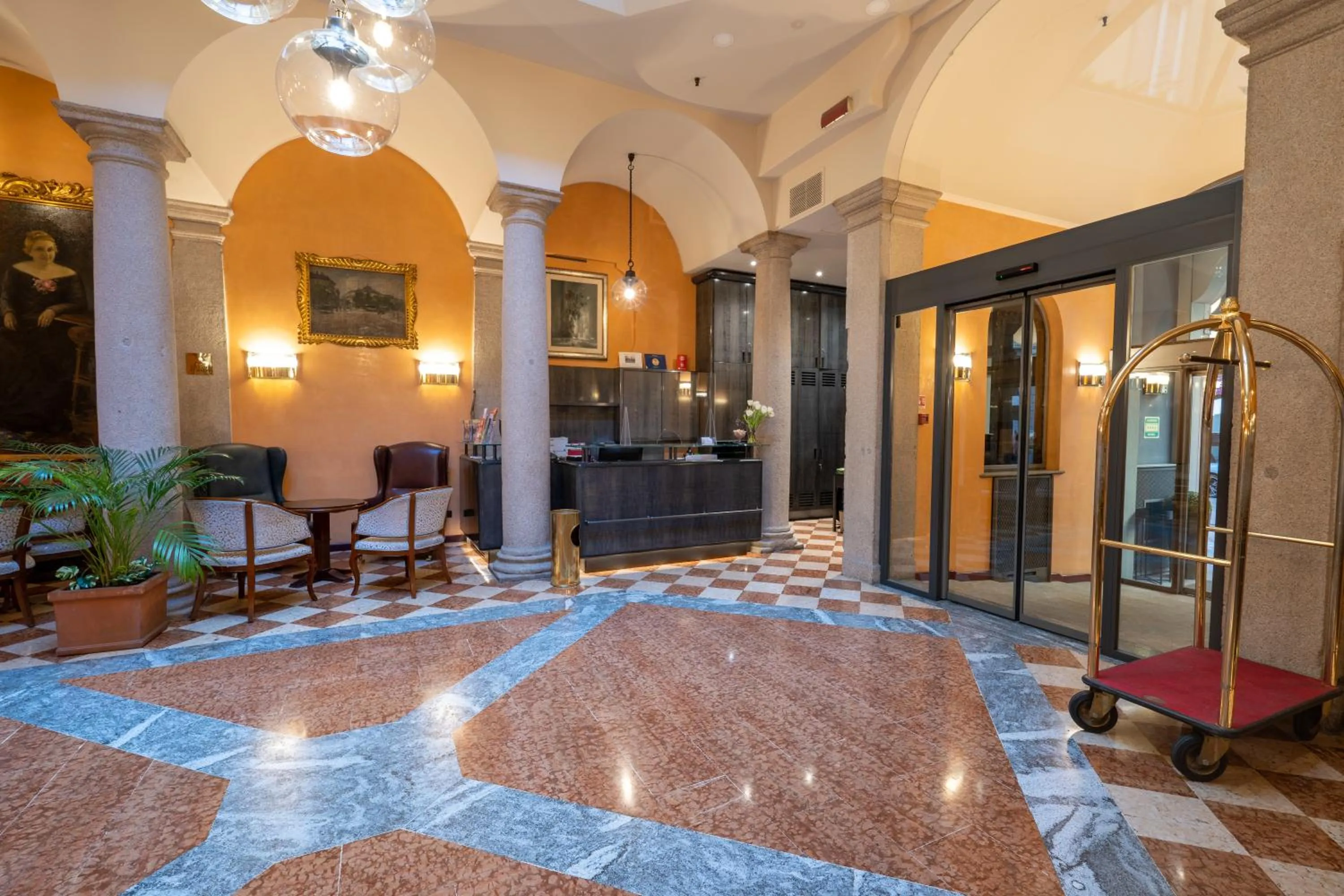 Lobby or reception in Hotel Regina