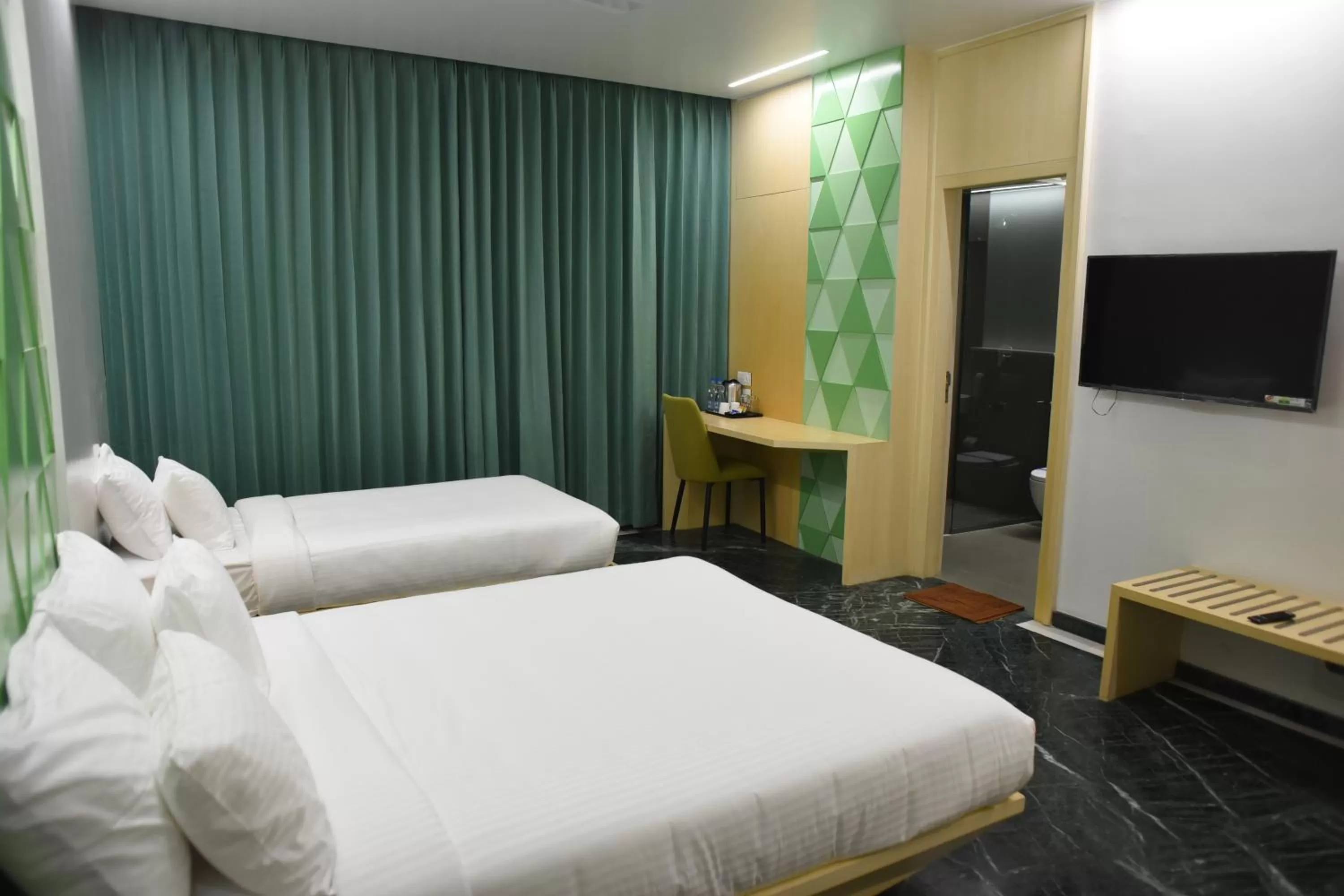 Bedroom, Bed in RATHNA RESIDENCY - Near US CONSULATE