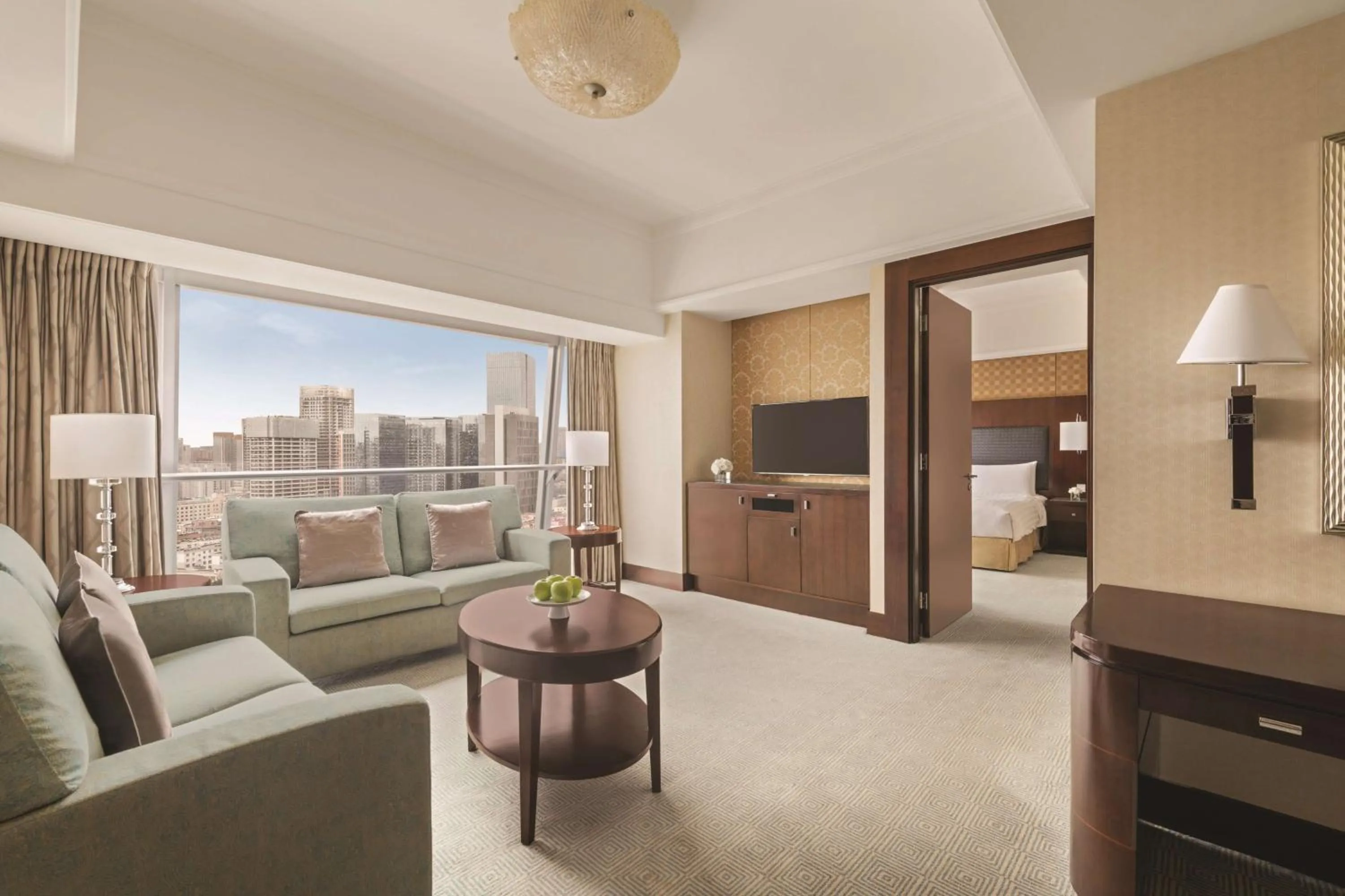 Photo of the whole room, Bed in Shangri-La Xian