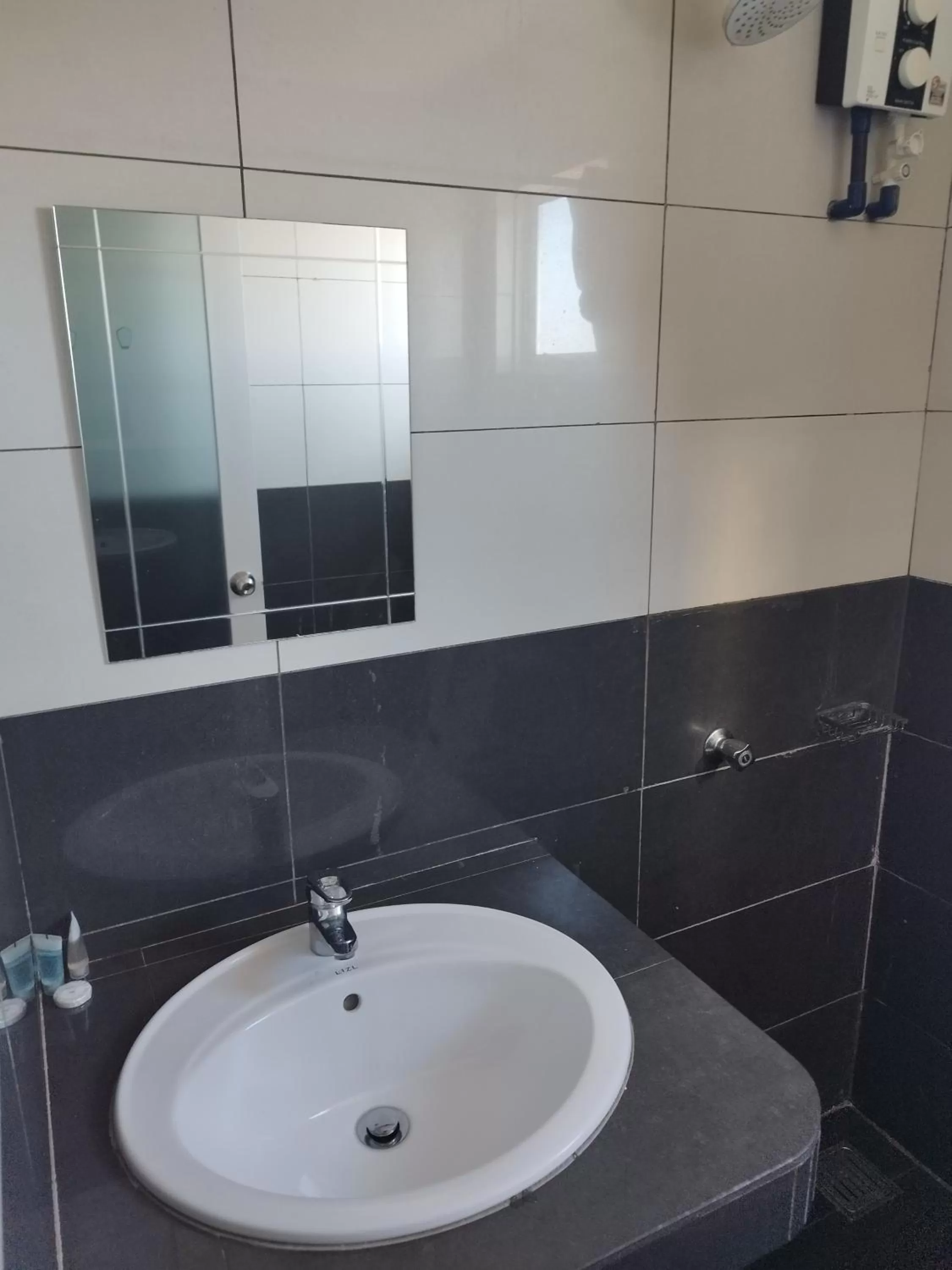 Bathroom in Marine Bay Hotel