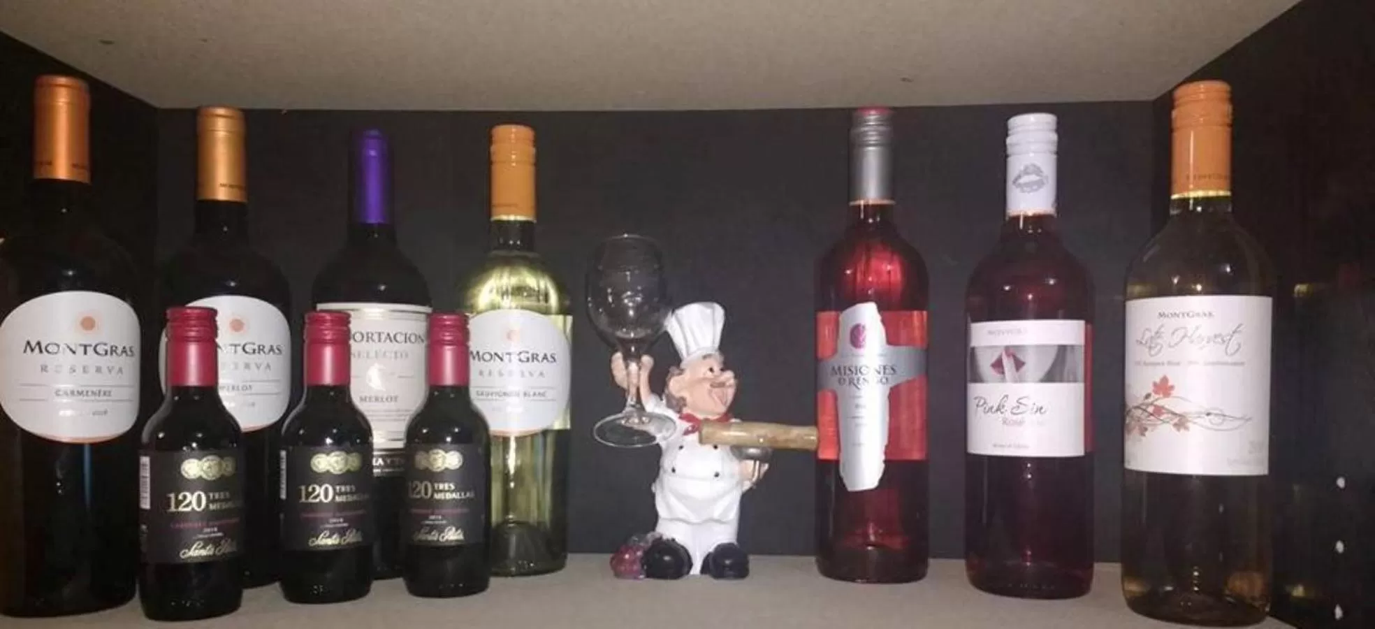 Alcoholic drinks in Casa Roble Añejo Bed & Breakfast