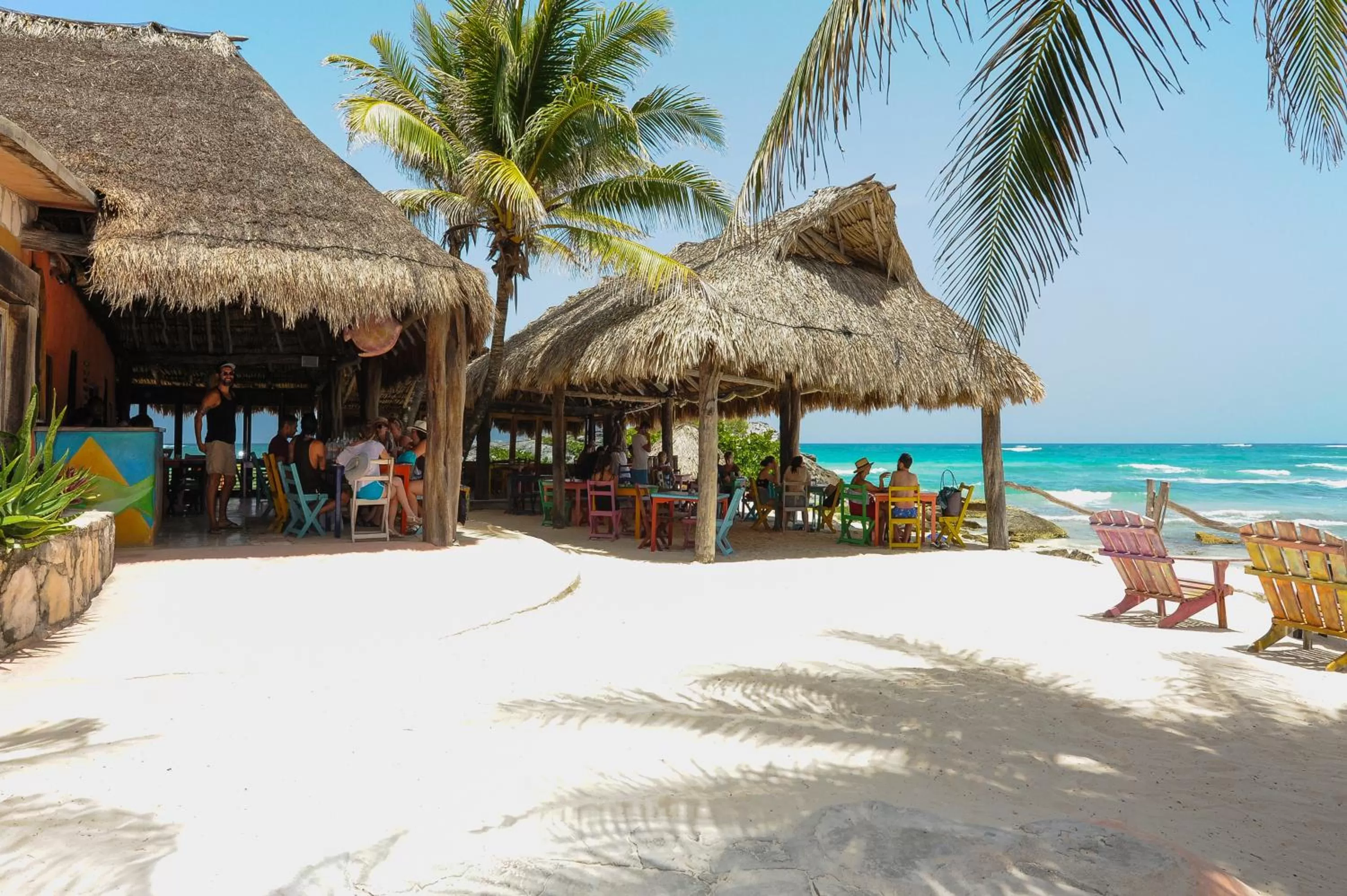 Restaurant/places to eat in Zamas Hotel