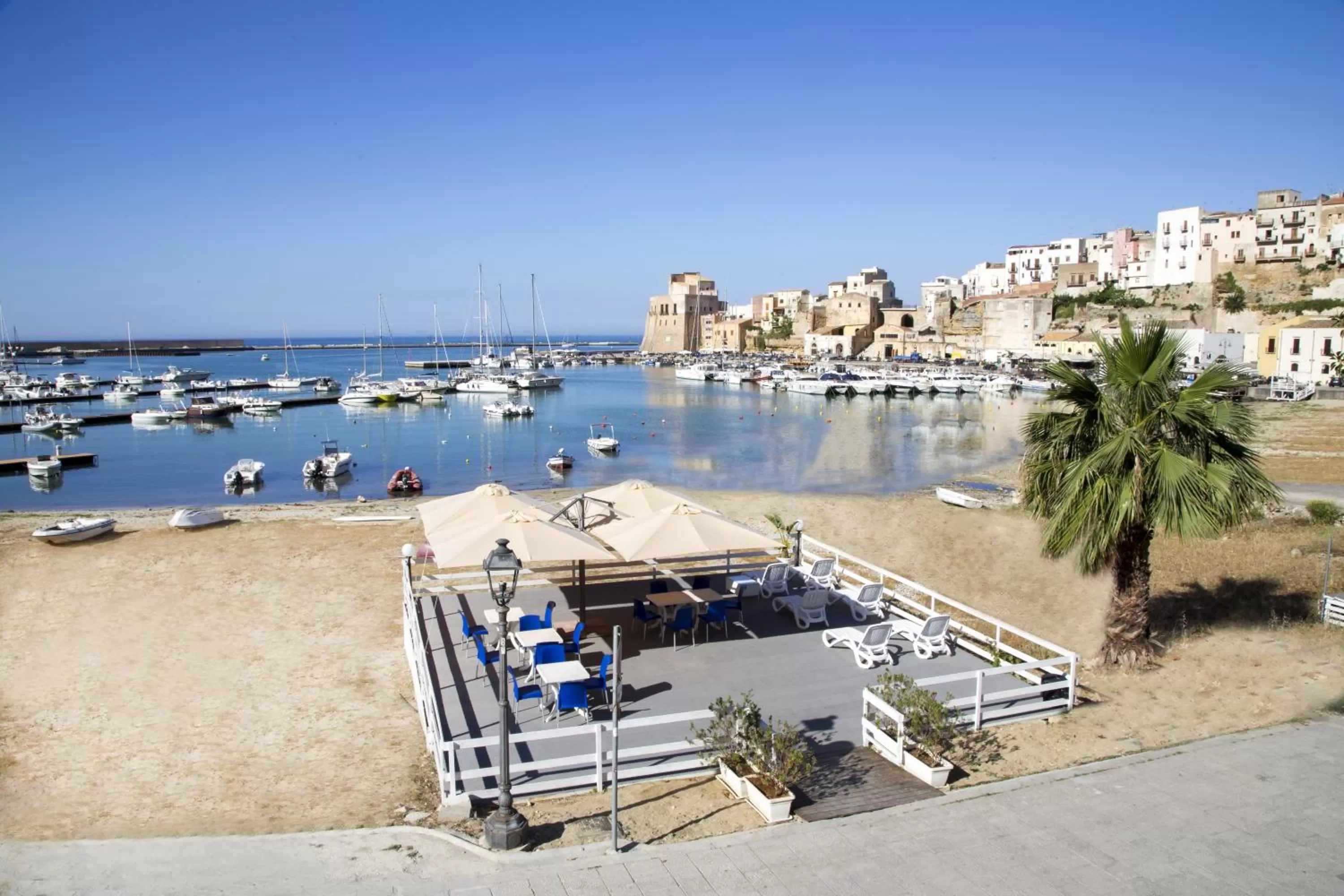 Beach in Hotel Cala Marina