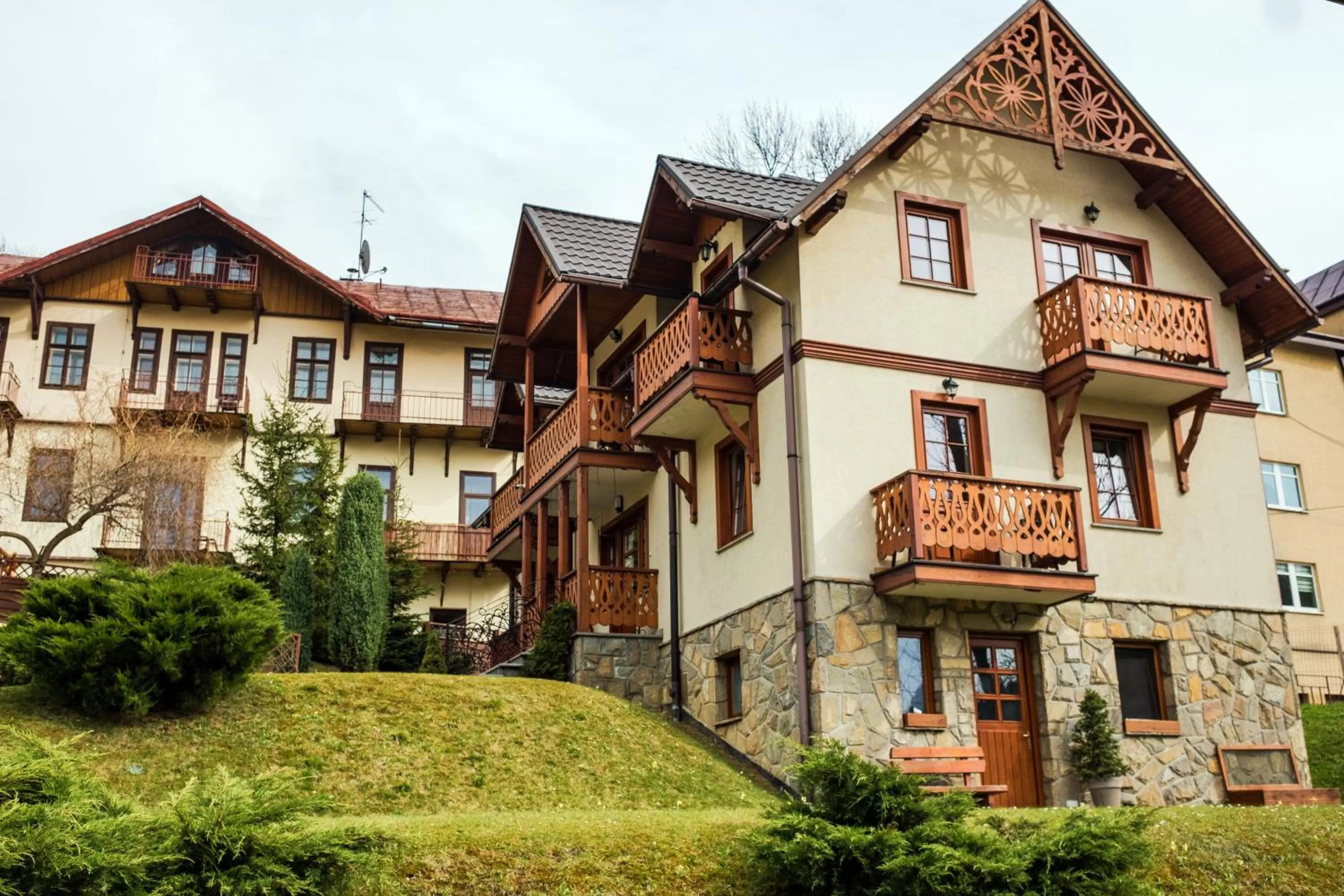 Property building in Willa Pokusa