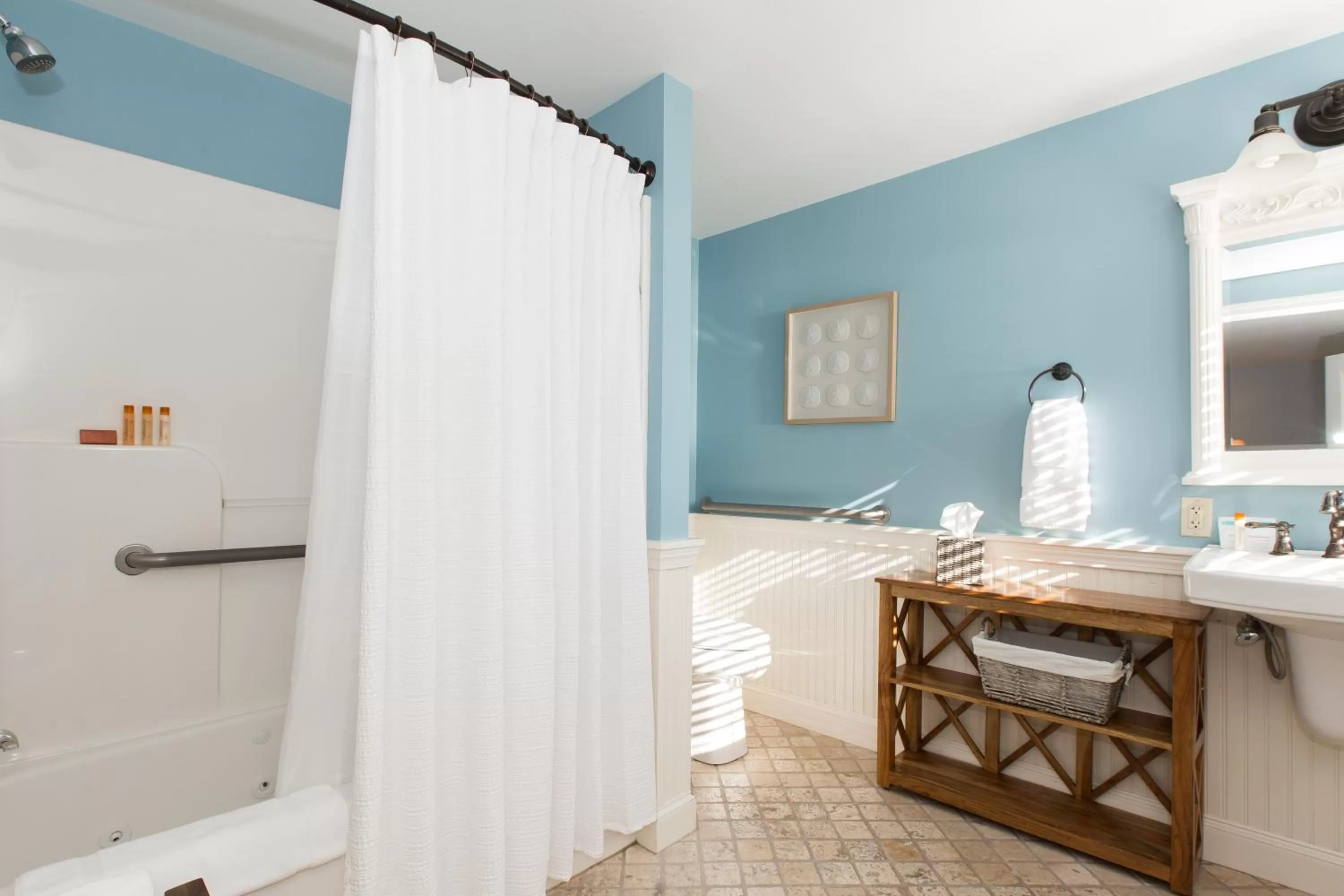 Bathroom in Sheepscot Harbour Village Resort