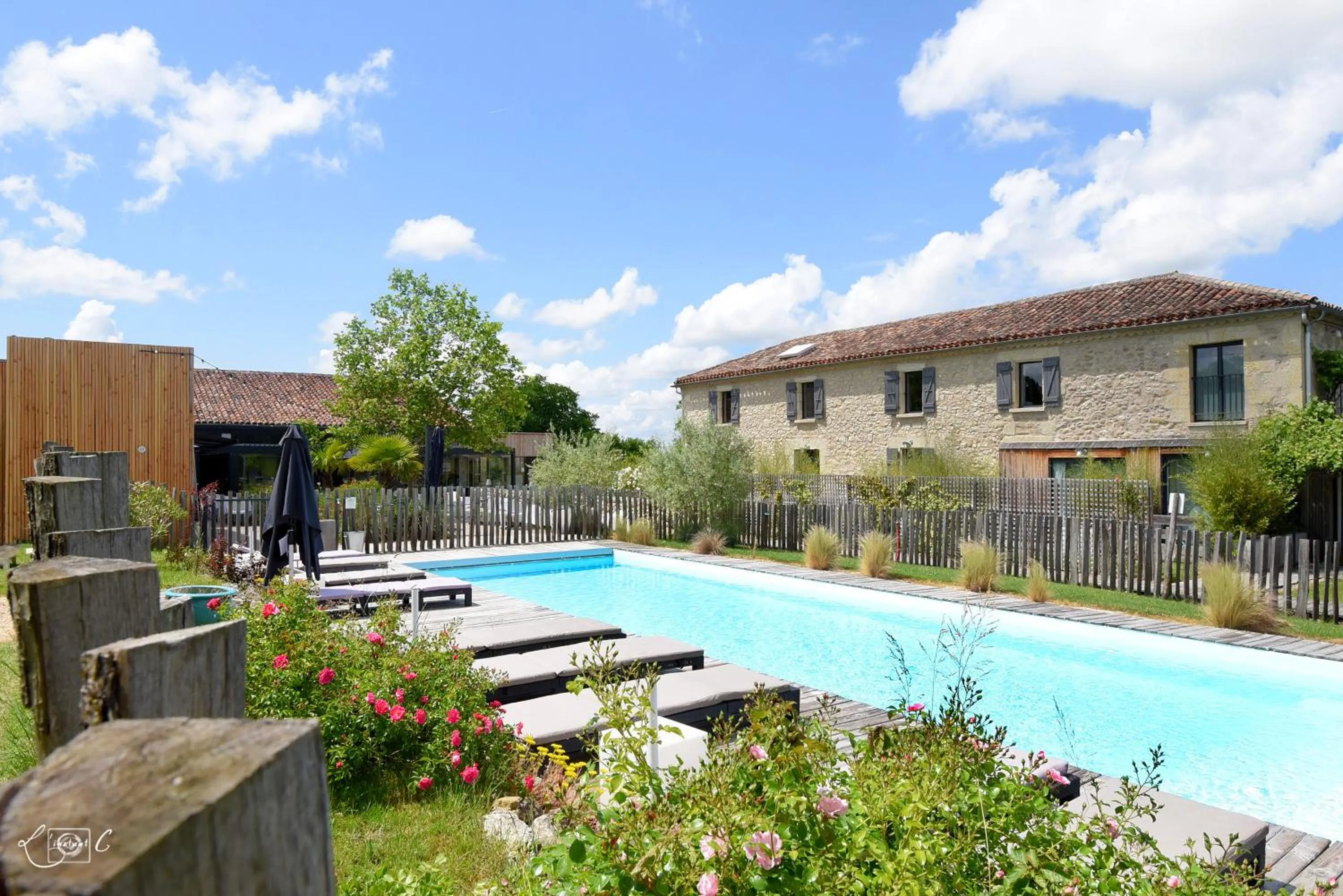 Property building in Le Domaine de Baulieu, Singuliers Hotels