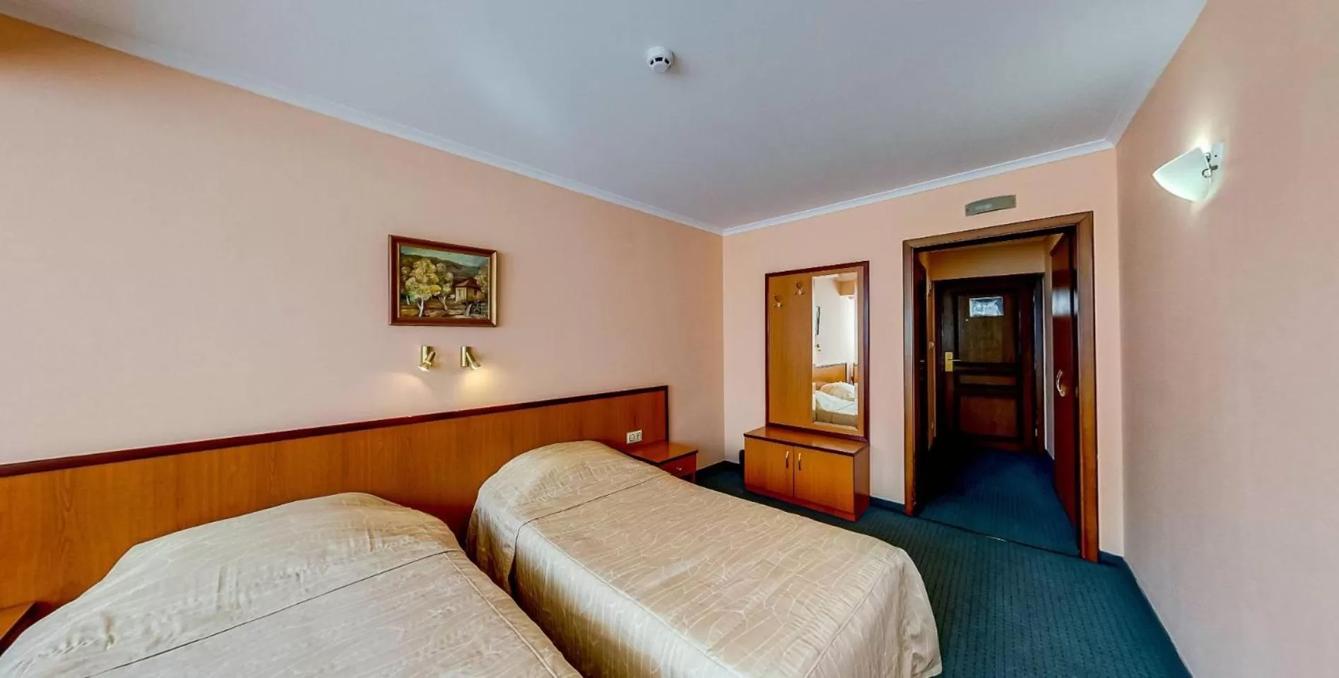 Bed in Troyan Plaza Hotel