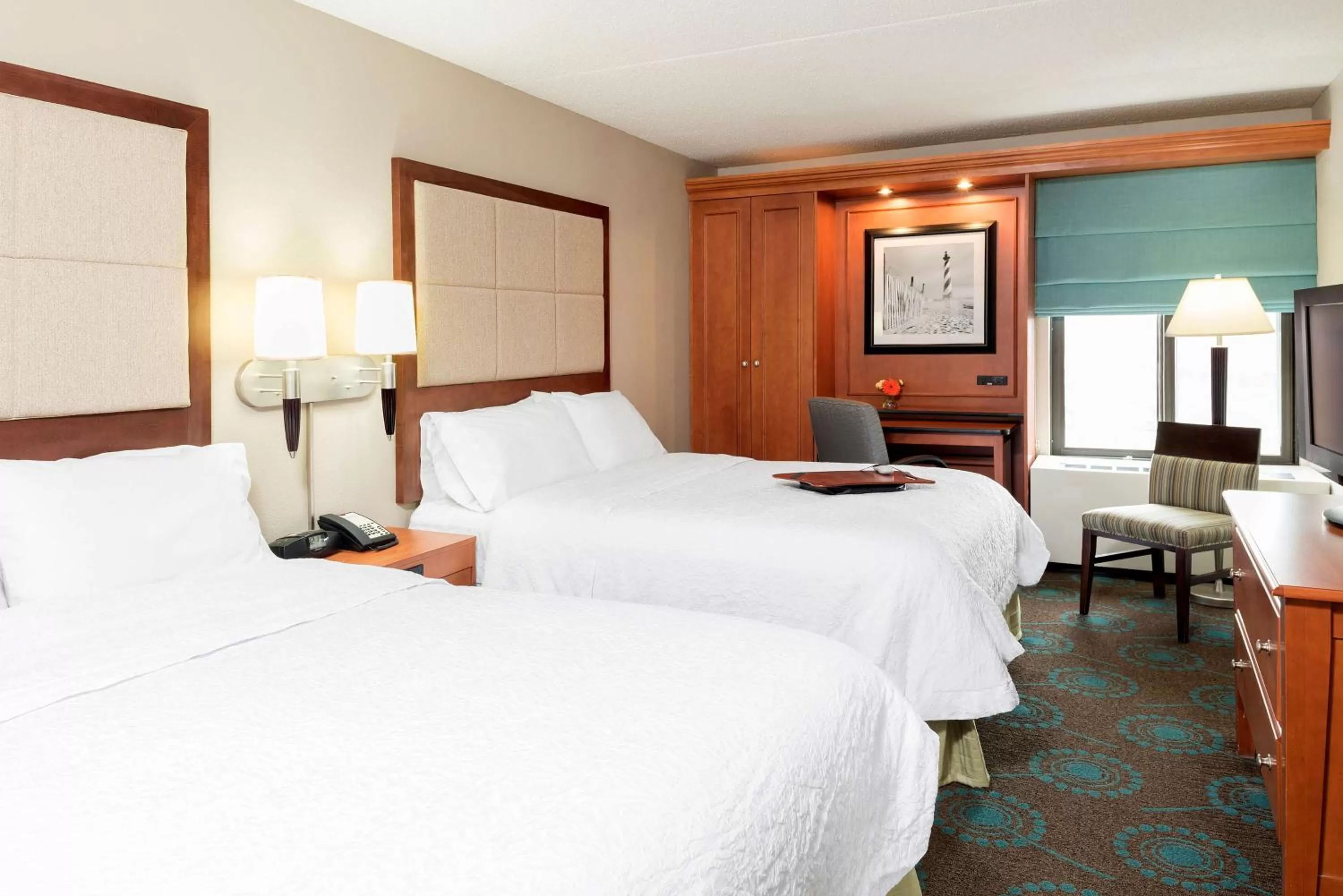 Bed in Hampton Inn Ann Arbor - North