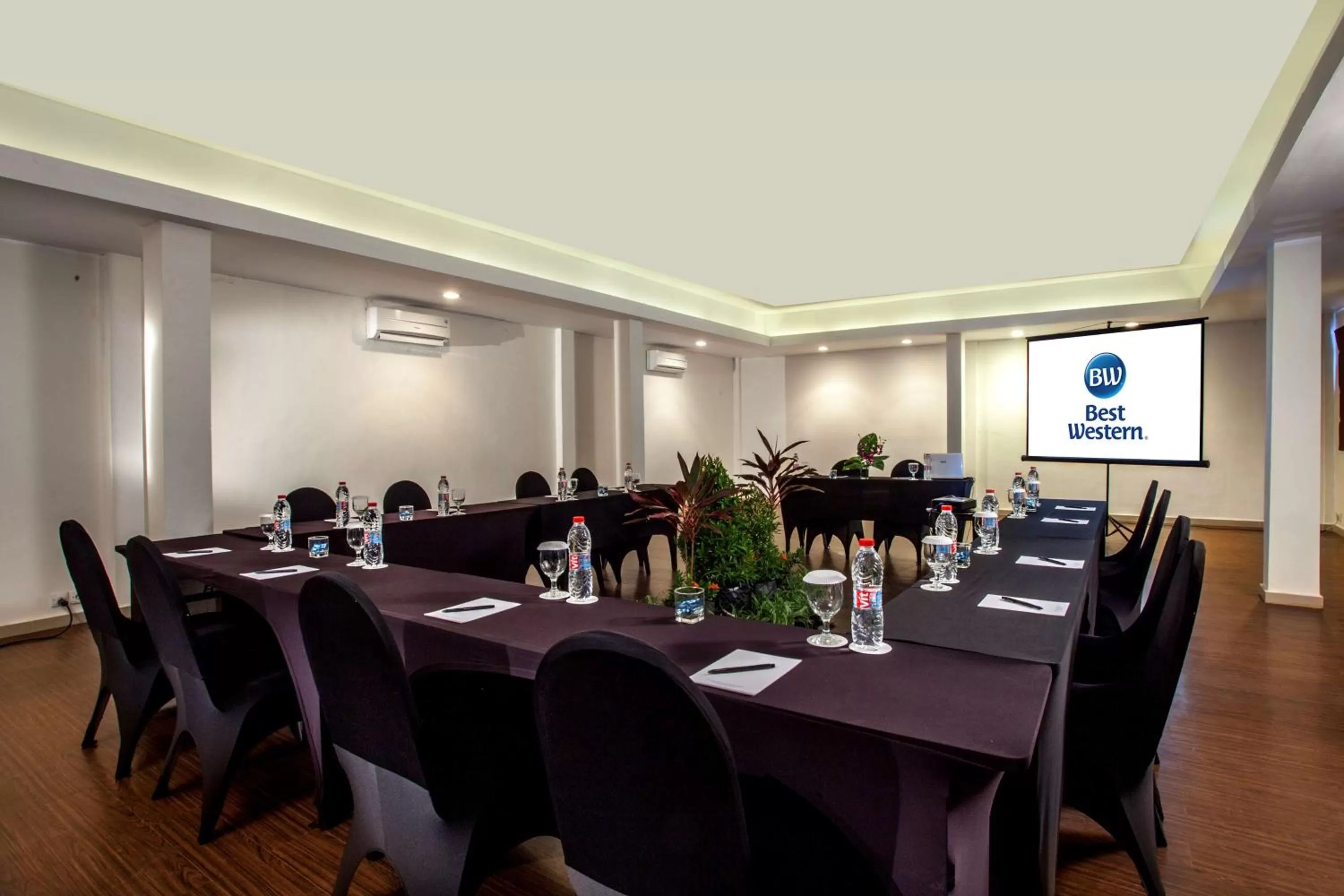 Meeting/conference room in Best Western Kuta Villa