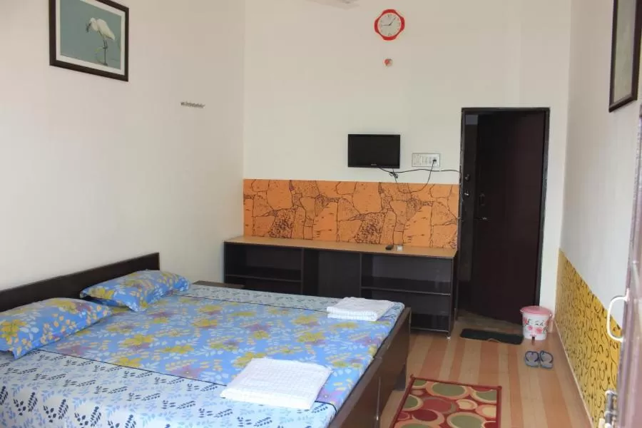 Photo of the whole room, Room Photo in Iora Guest House