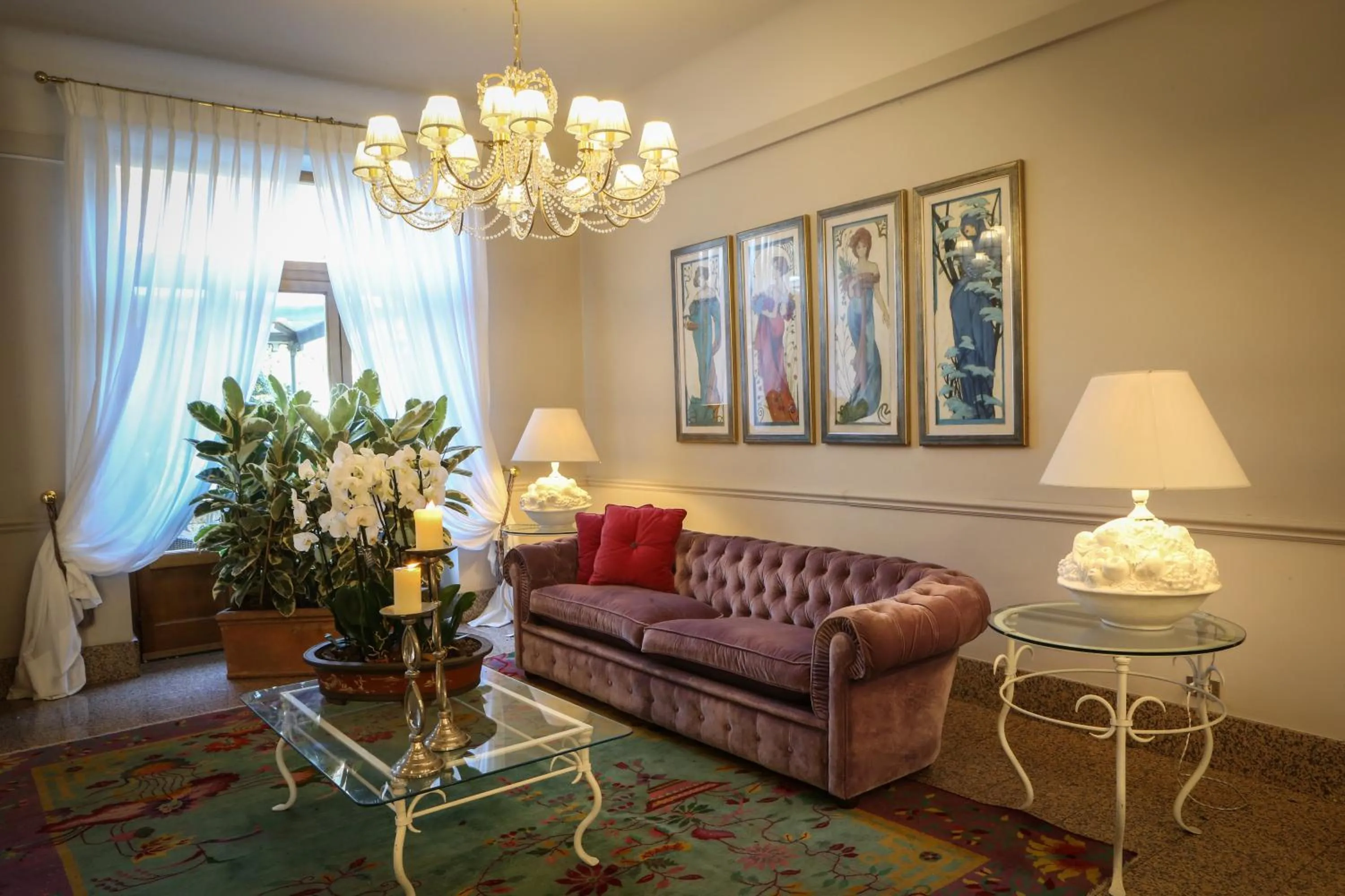 Communal lounge/ TV room in Grand Hotel Tettuccio