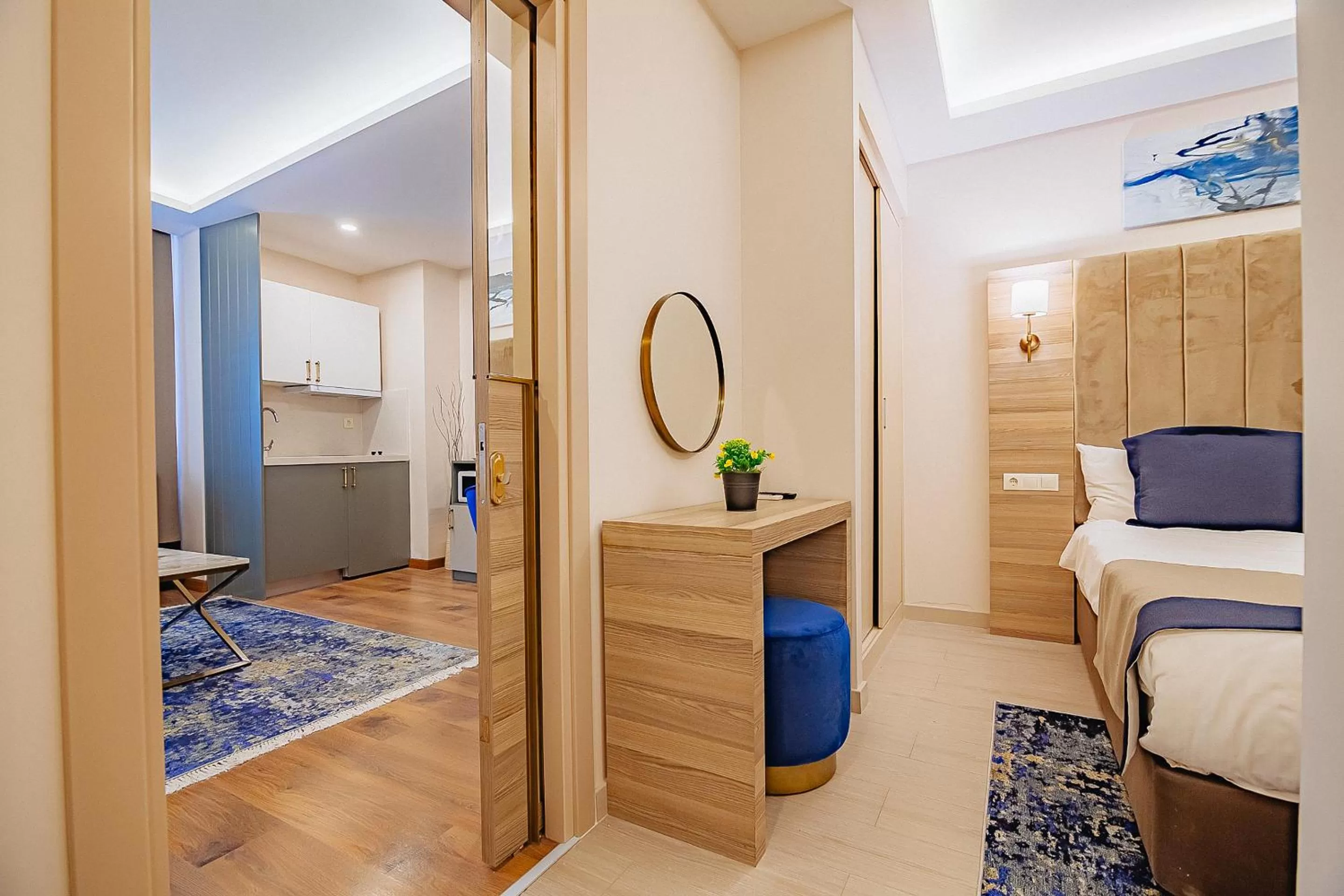 Living room, Bed in The Milltown Hotel