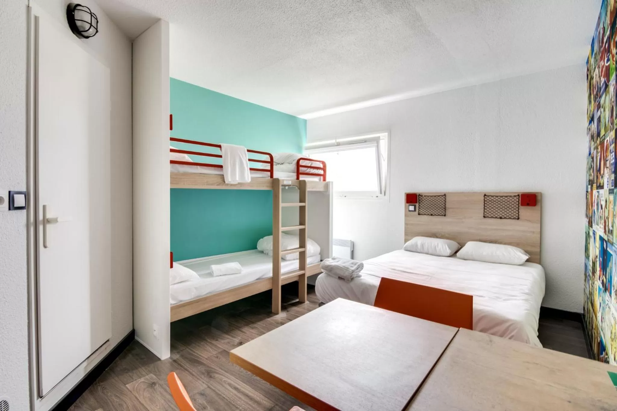 TV and multimedia, Bed in HotelF1 Bourges Le Subdray