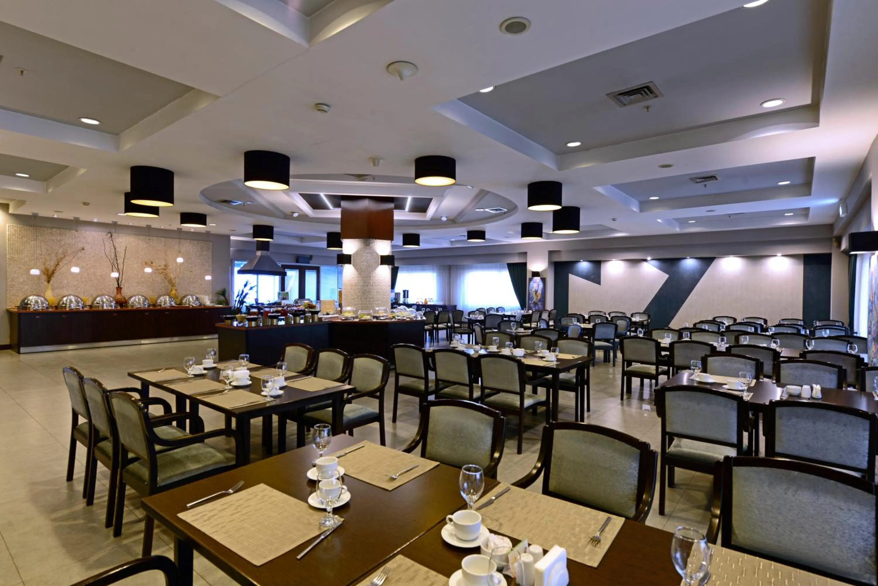 Restaurant/places to eat in Euro Park Hotel Bursa