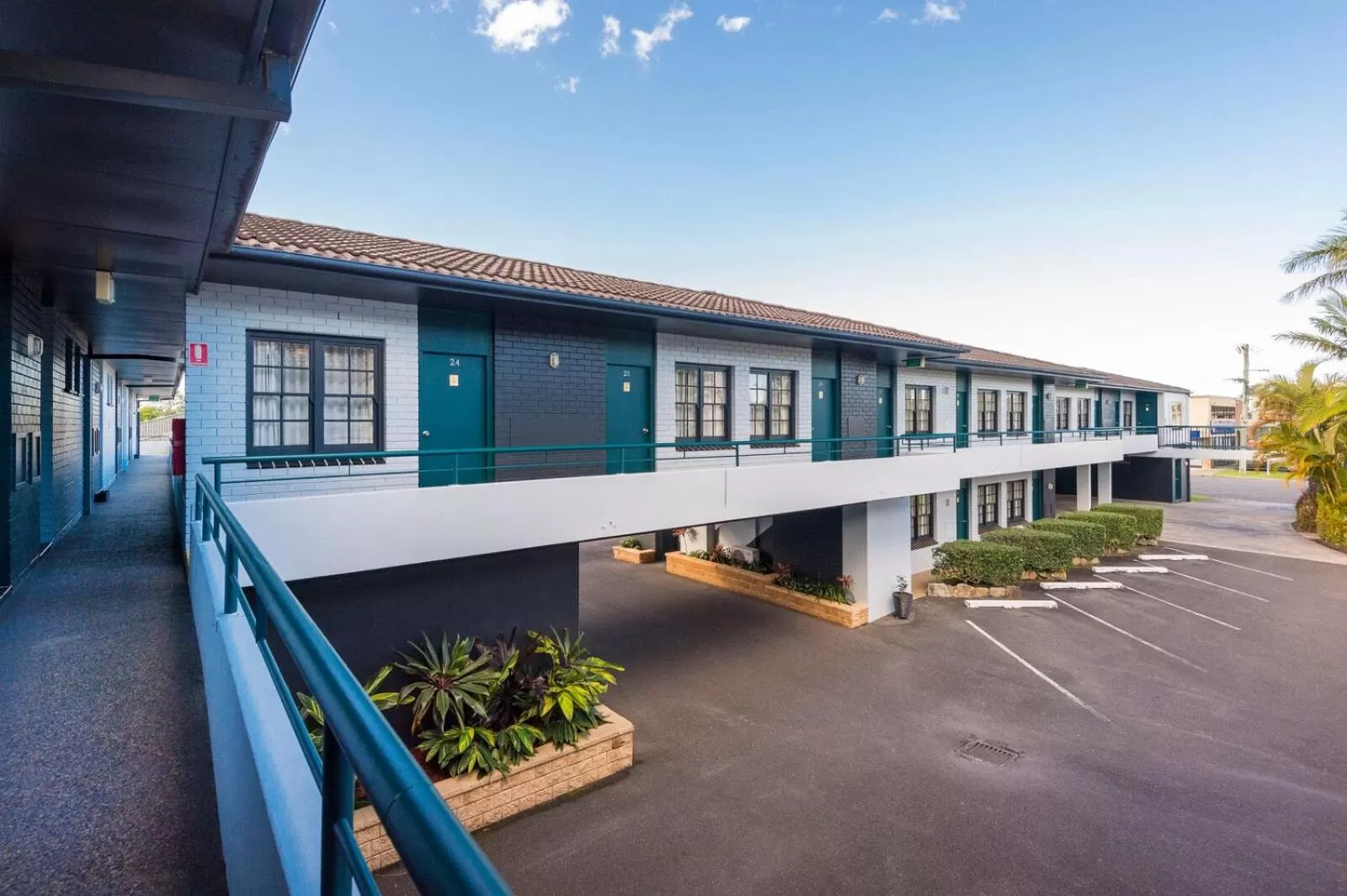 Property building in Comfort Inn All Seasons