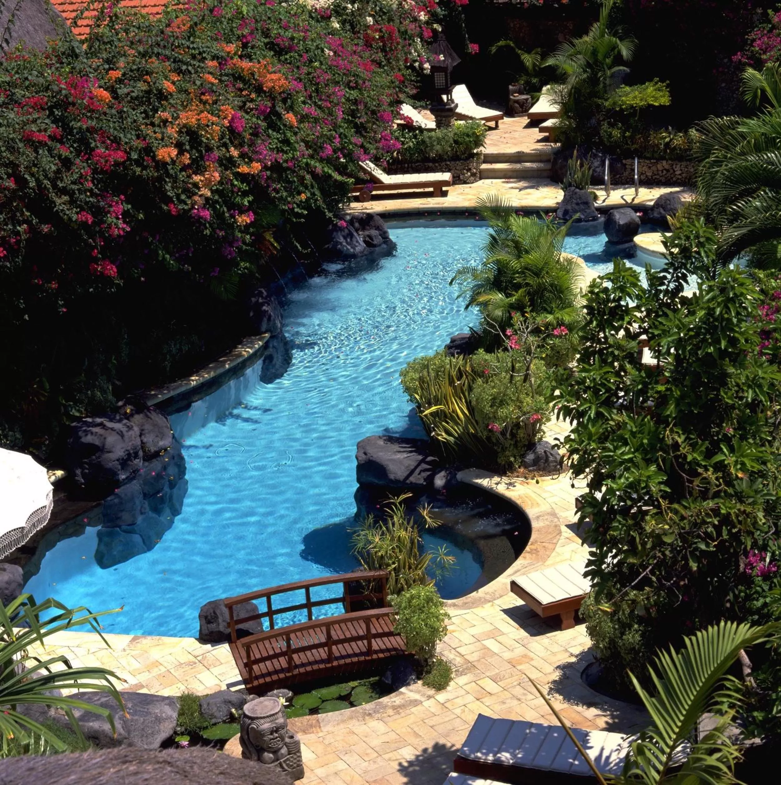 Swimming pool in Poppies Bali