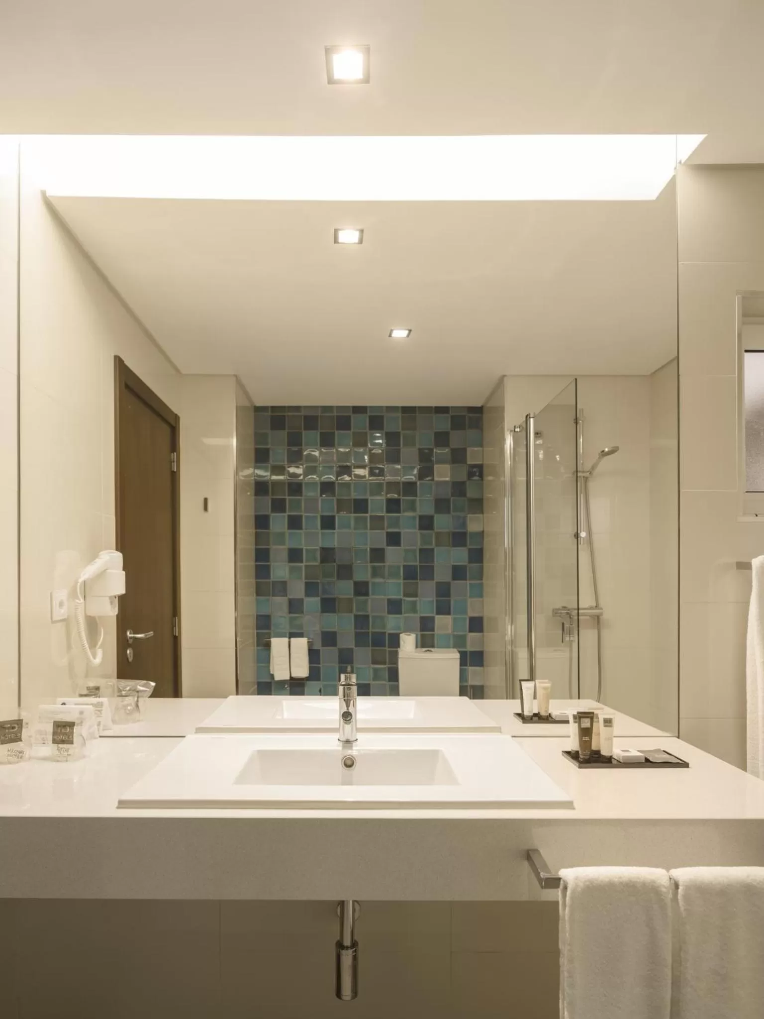 Toilet in AP Oriental Beach - Adults Friendly