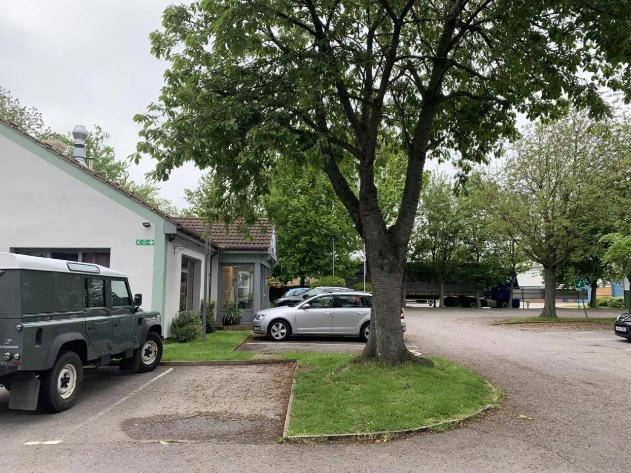 Property building in Campanile Hotel Wakefield