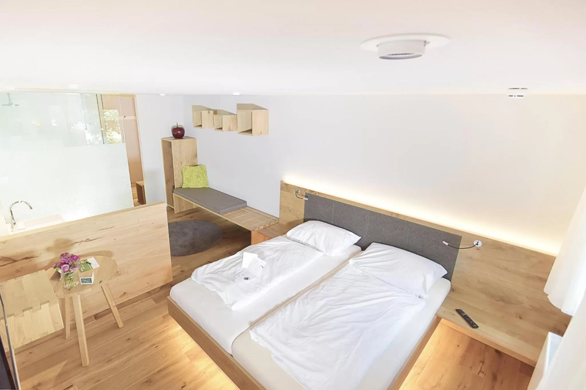 Bedroom, Bed in Hotel Waldvogel