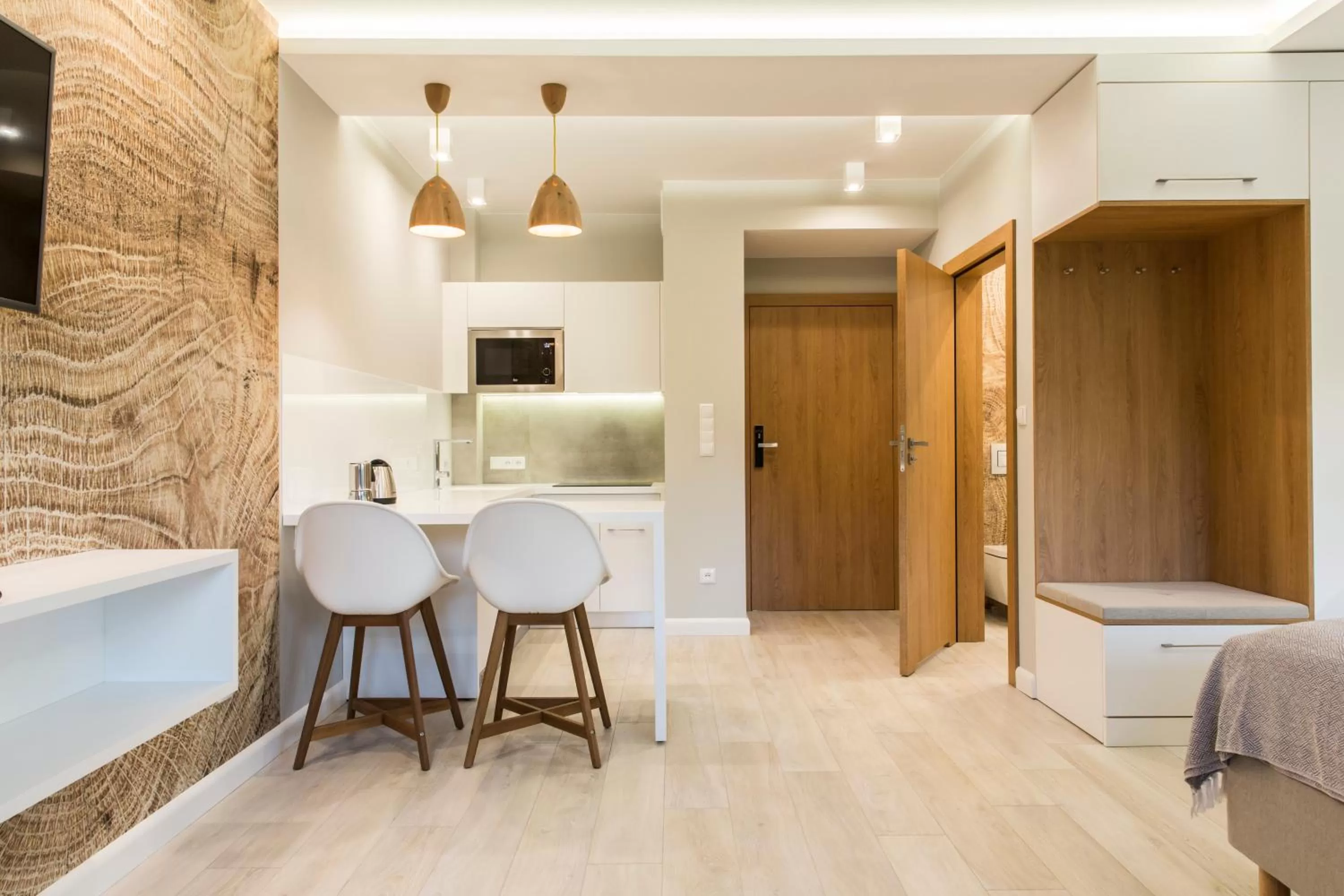 Living room, Bed in Royal Hill Residence