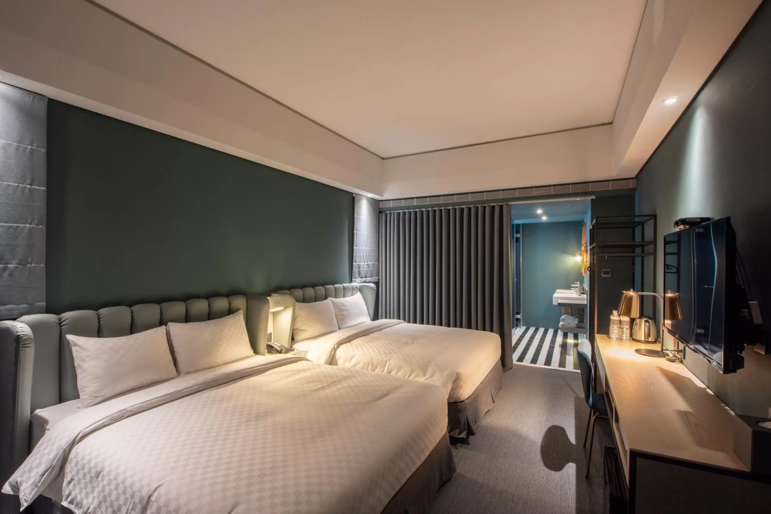 Photo of the whole room, Bed in Ramble Hotel