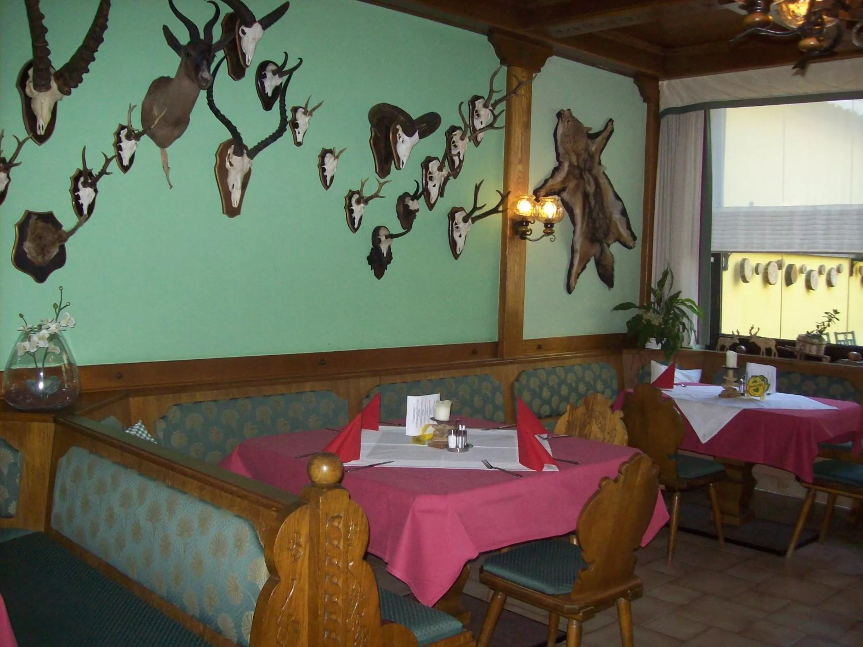 Restaurant/places to eat in Hubertushof Fromwald Hotel und Gasthof