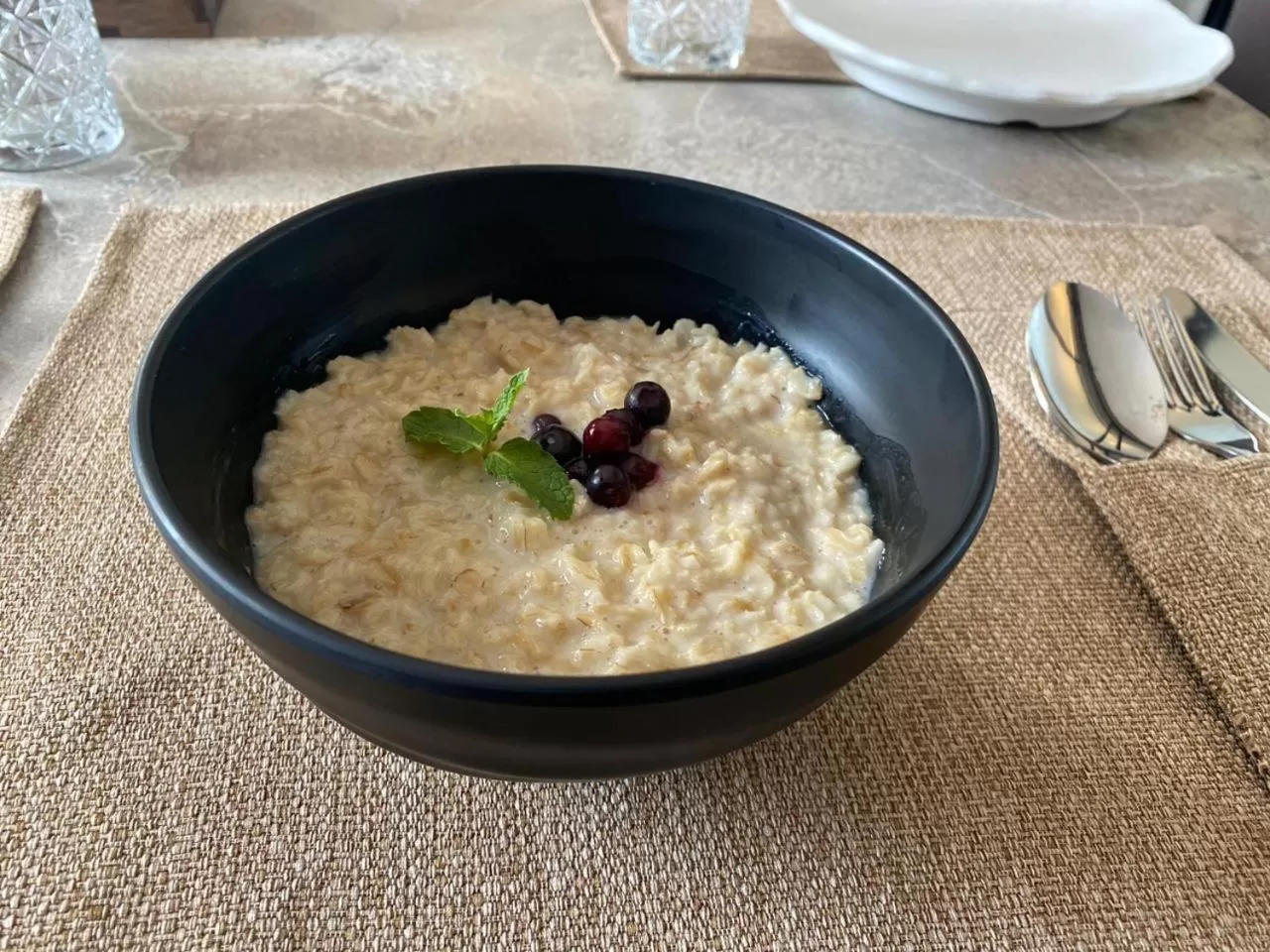 Breakfast, Food in Rush Hotel