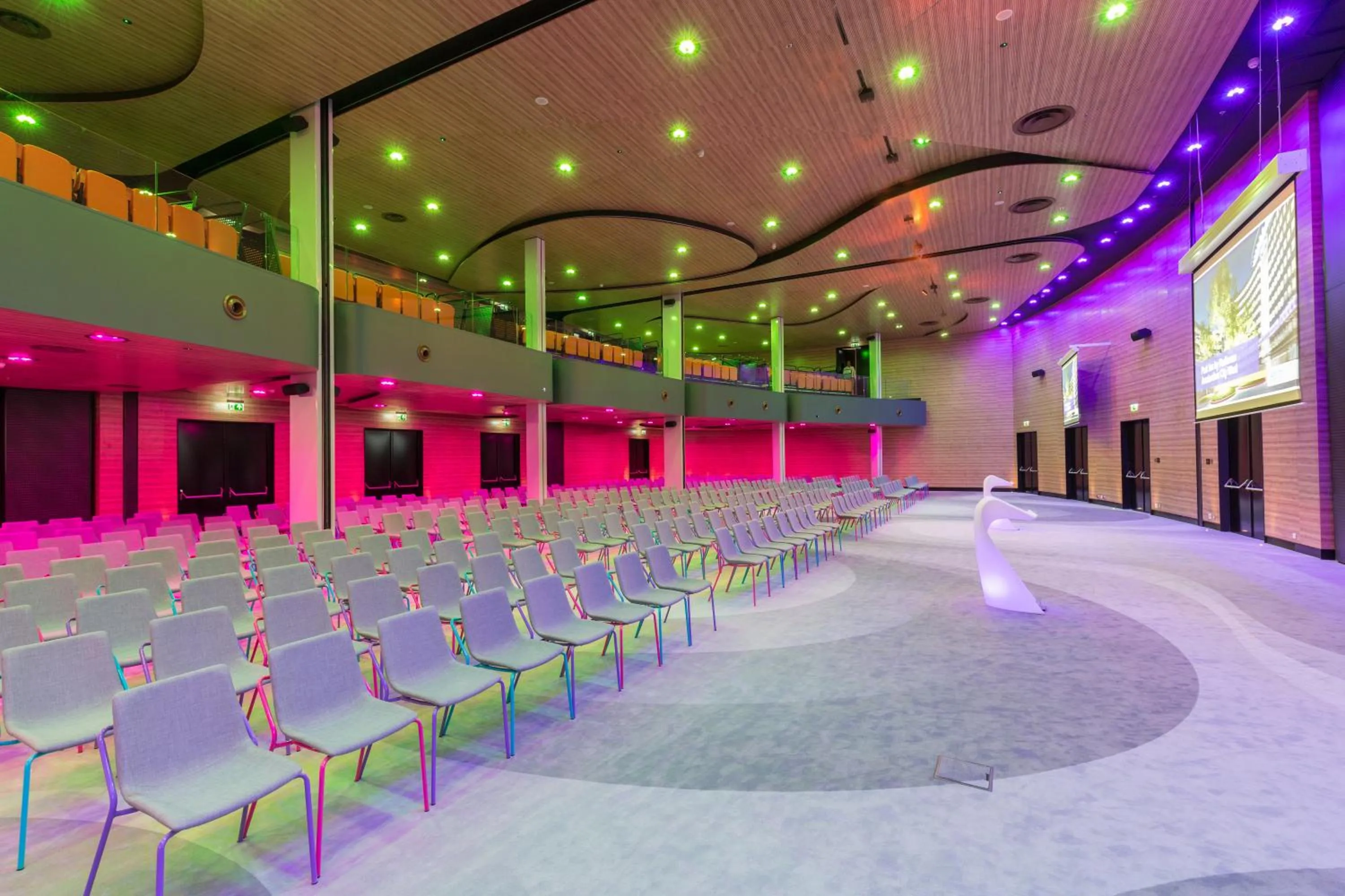 Area and facilities in Park Inn by Radisson Amsterdam City West