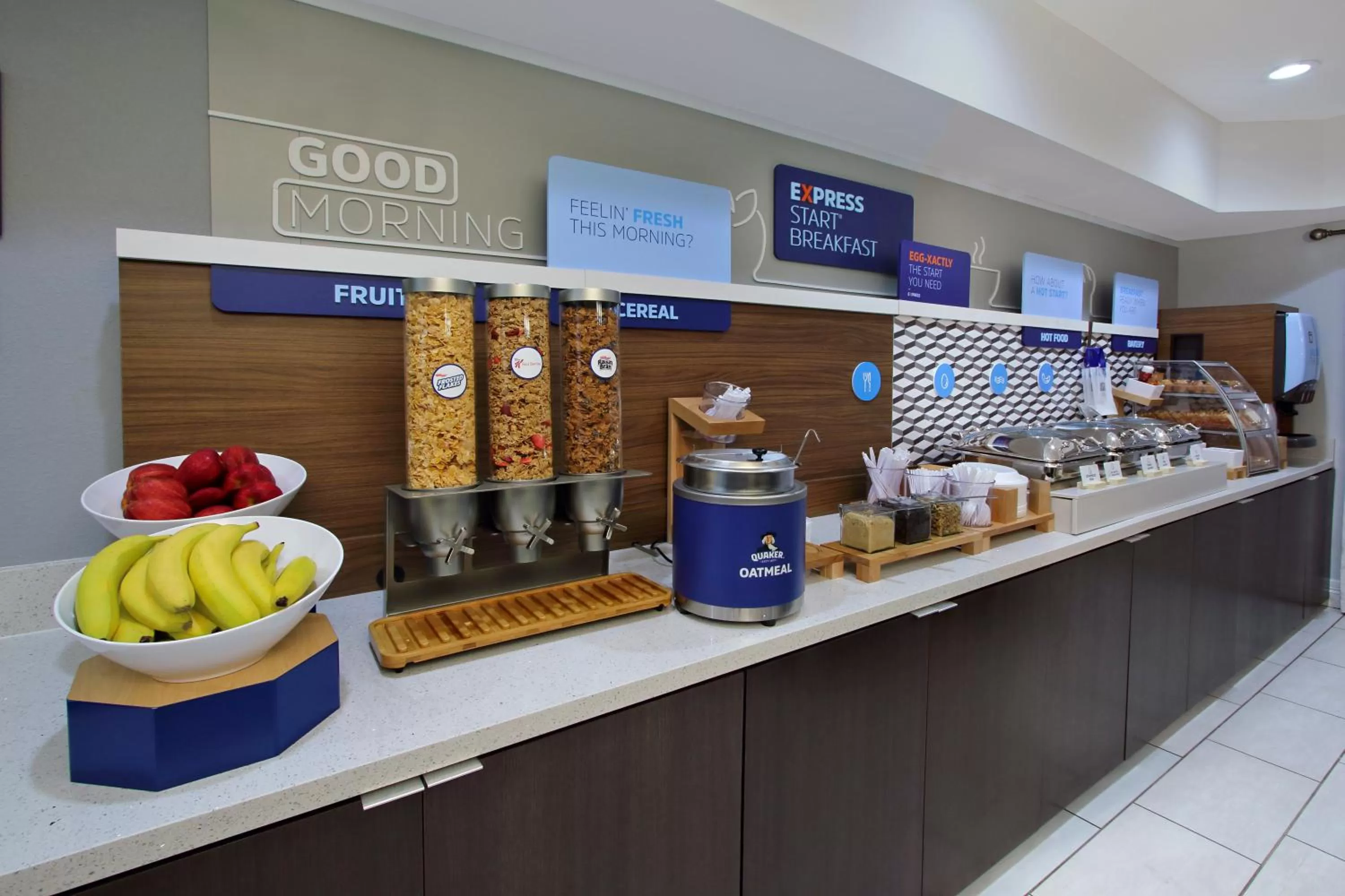 Breakfast in Holiday Inn Express and Suites Houston North - IAH Area by IHG