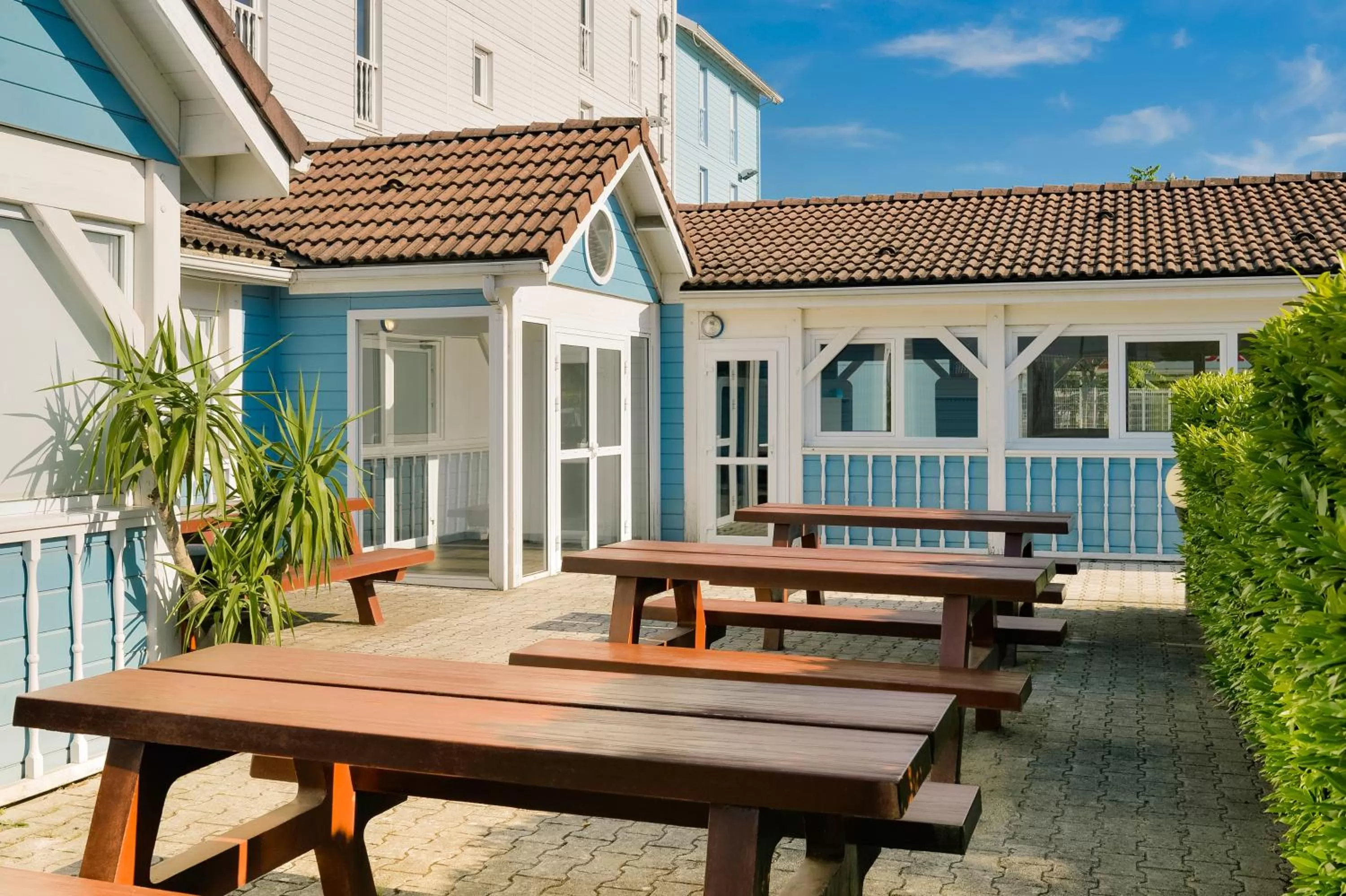 Patio in Ibis budget Chambéry Centre Ville