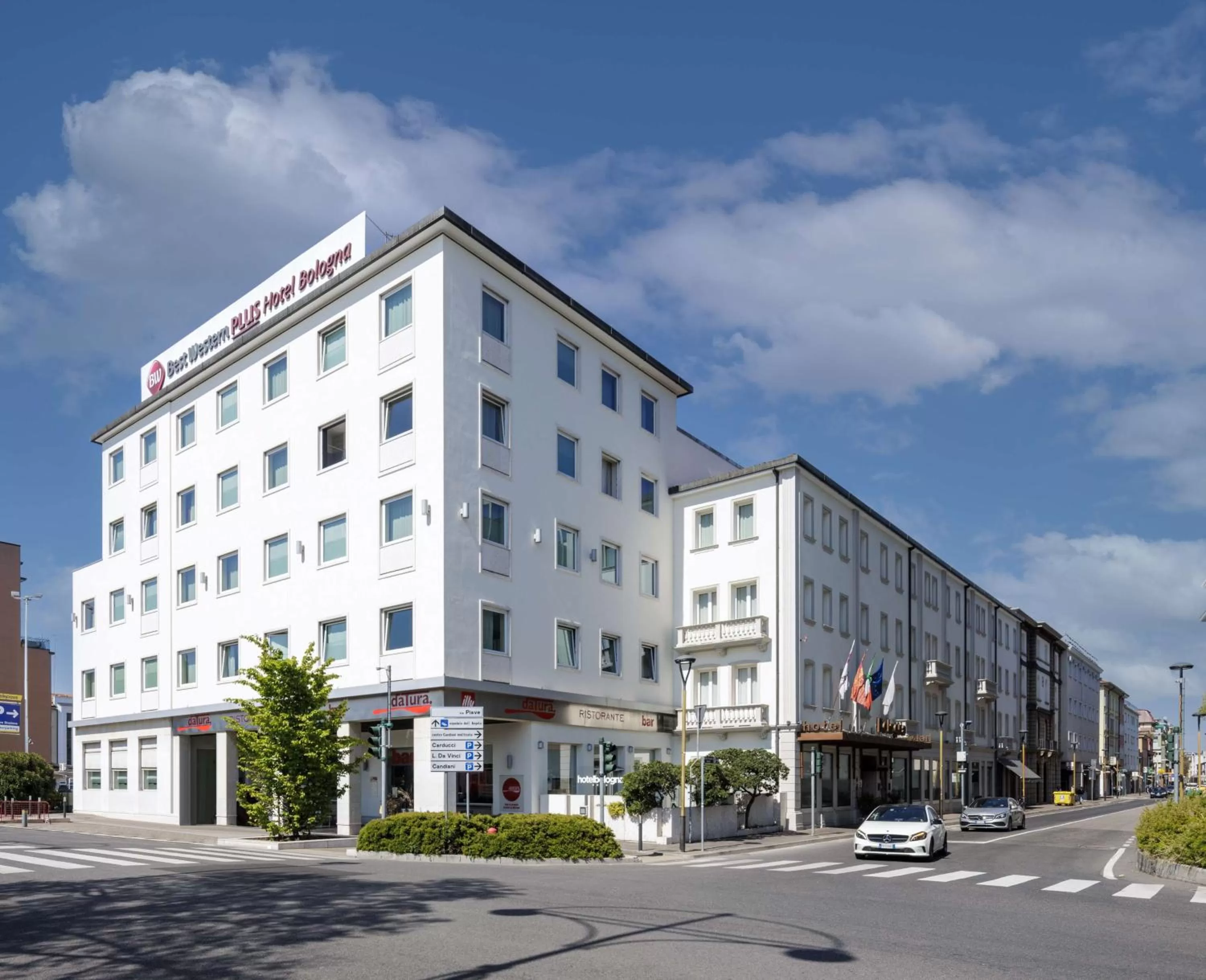 Property building in Best Western Plus Hotel Bologna