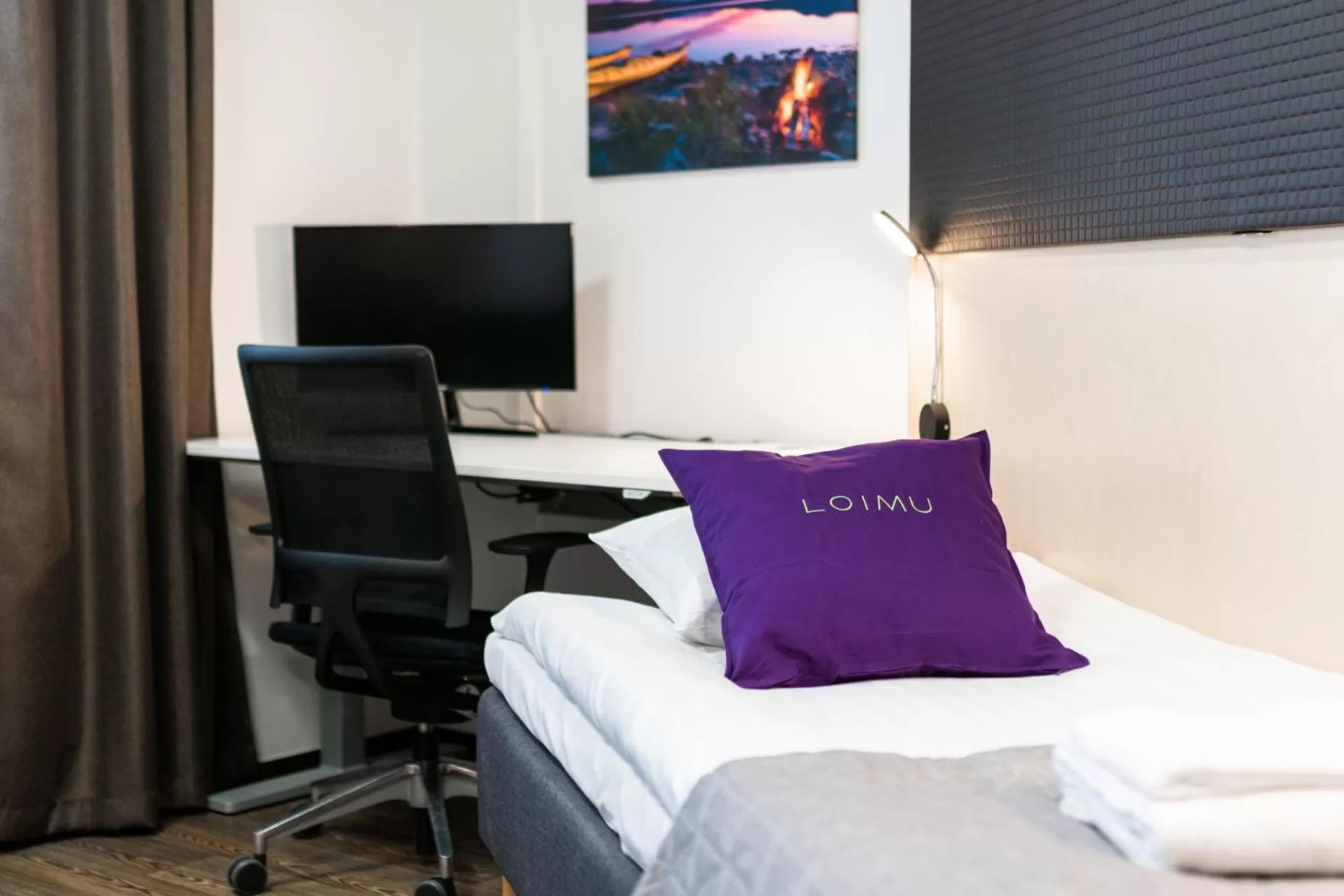 Bed in Hotelli Loimu by UHANDA