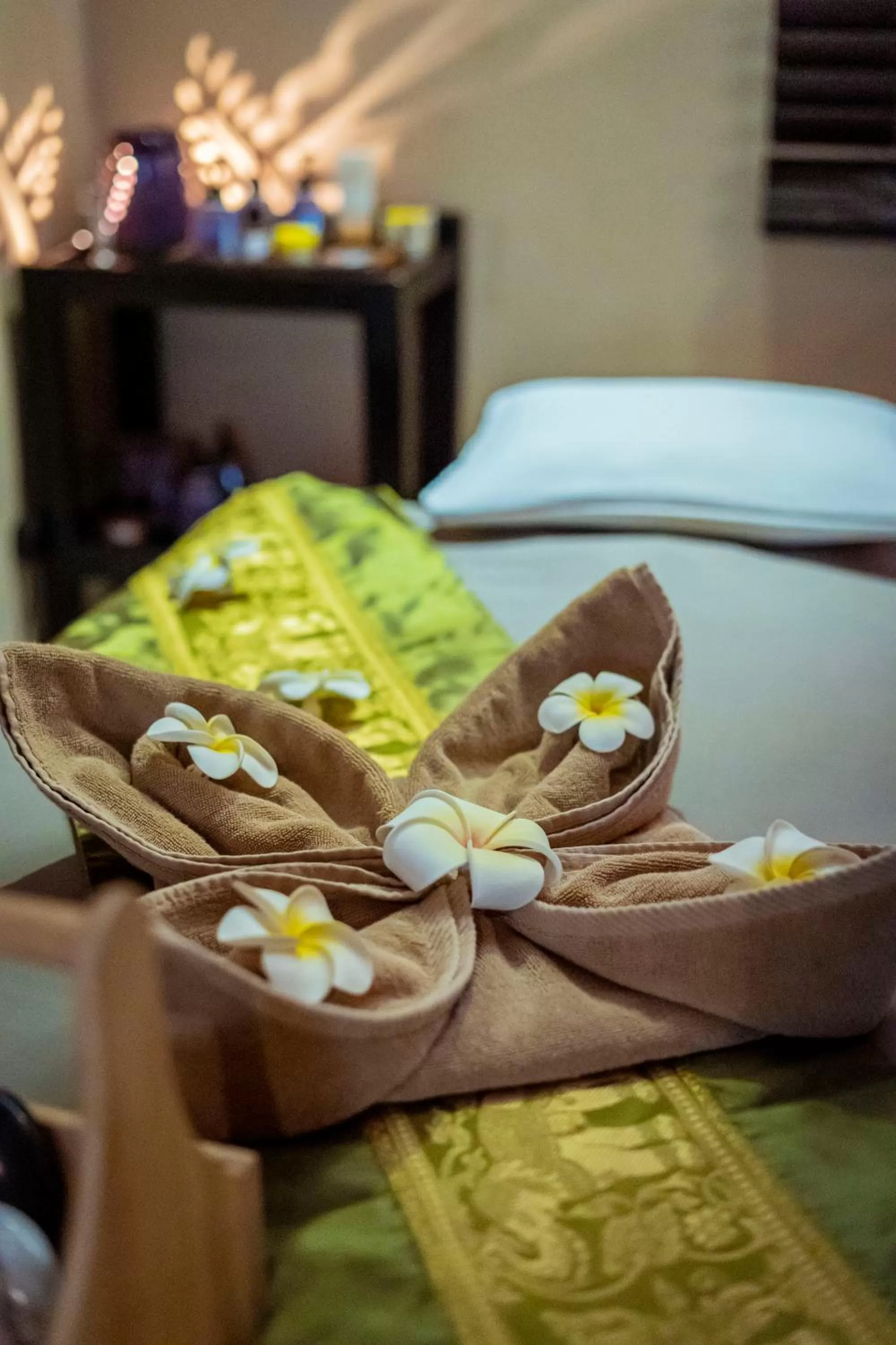 Massage, Bed in Ibis Styles Accra Airport