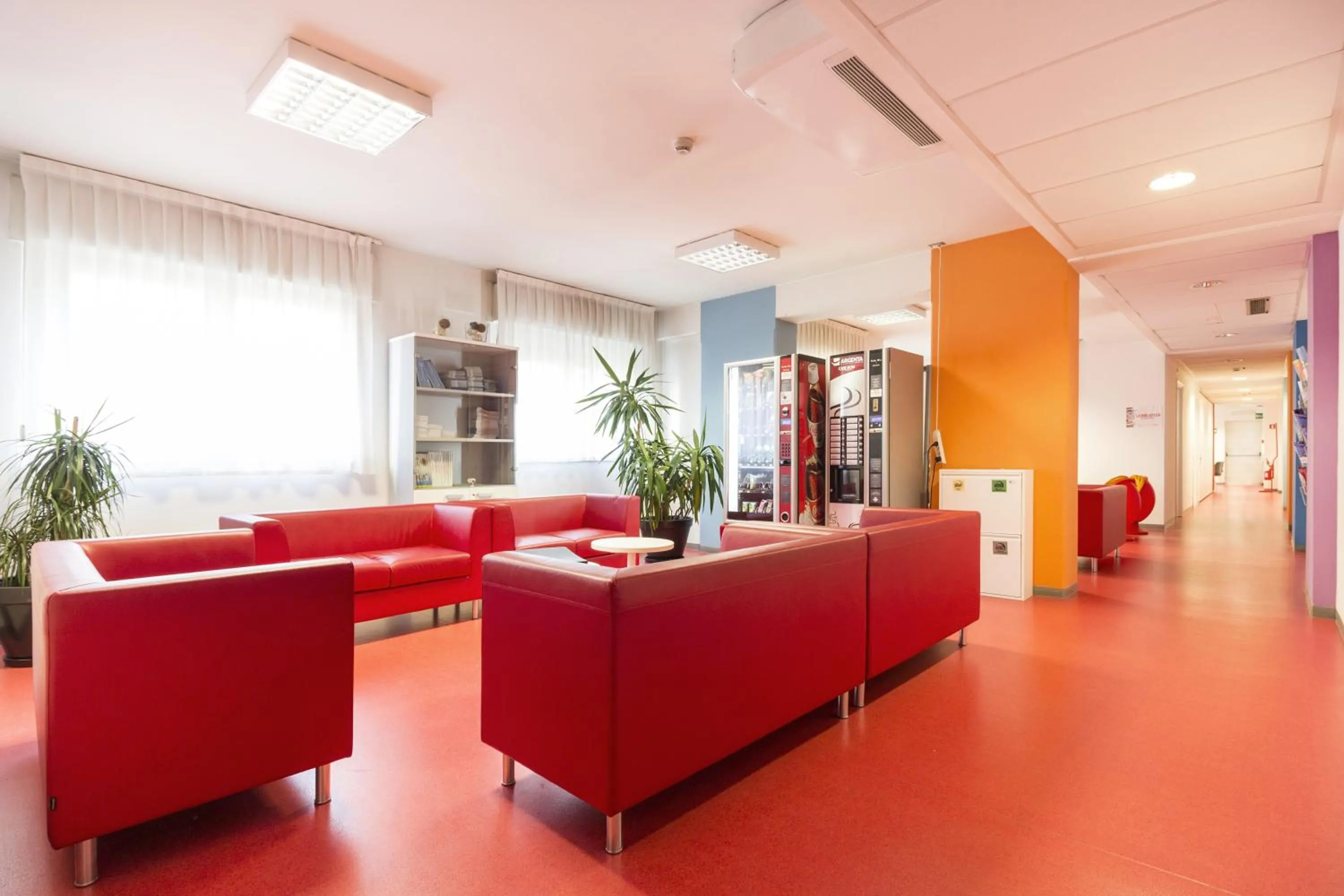 Communal lounge/ TV room in Hotel Sharing