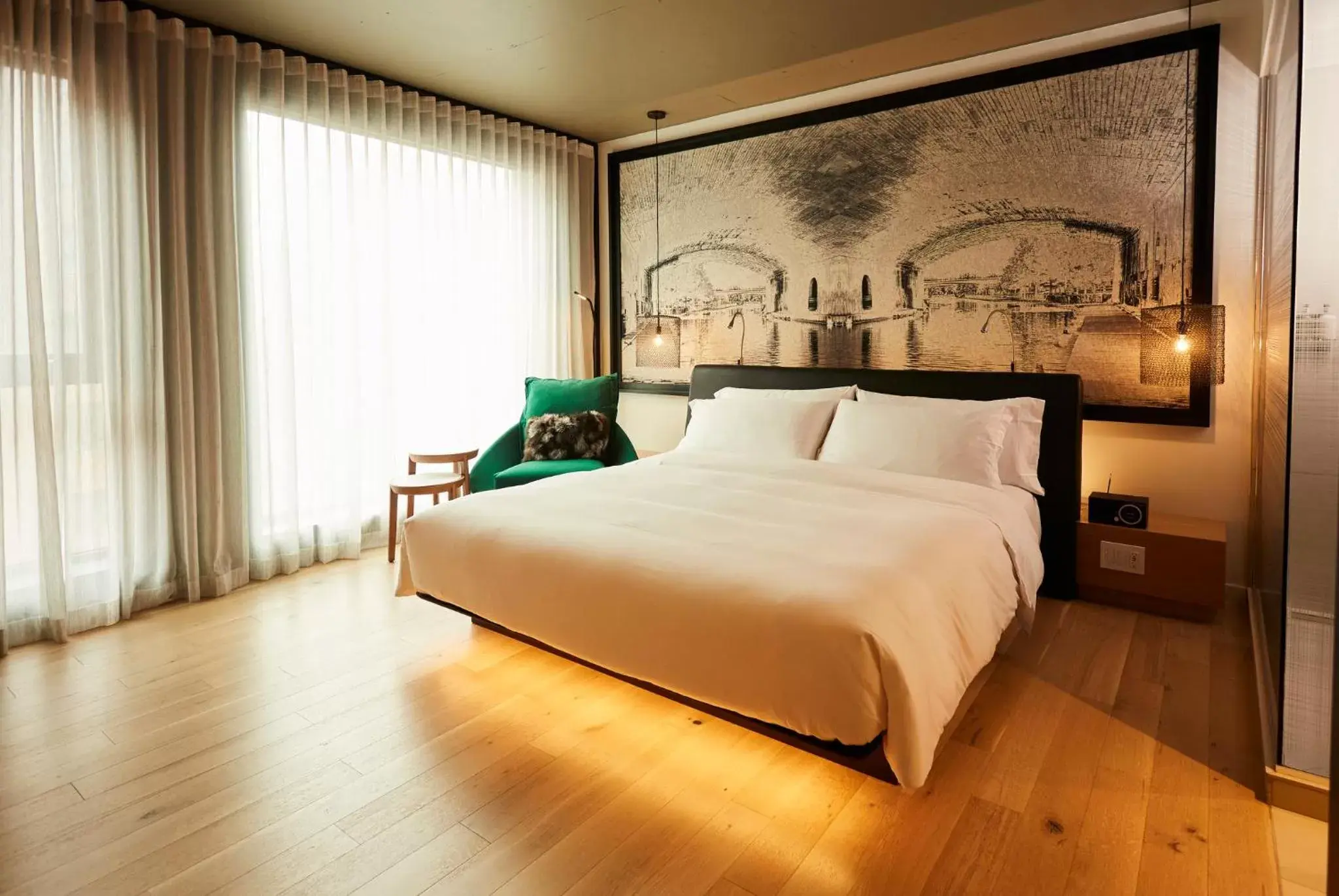 The Classic Room - 1 King Bed in Le Germain Hotel Ottawa The Classic Room - 1 King Bed in Le Germain Hotel Ottawa