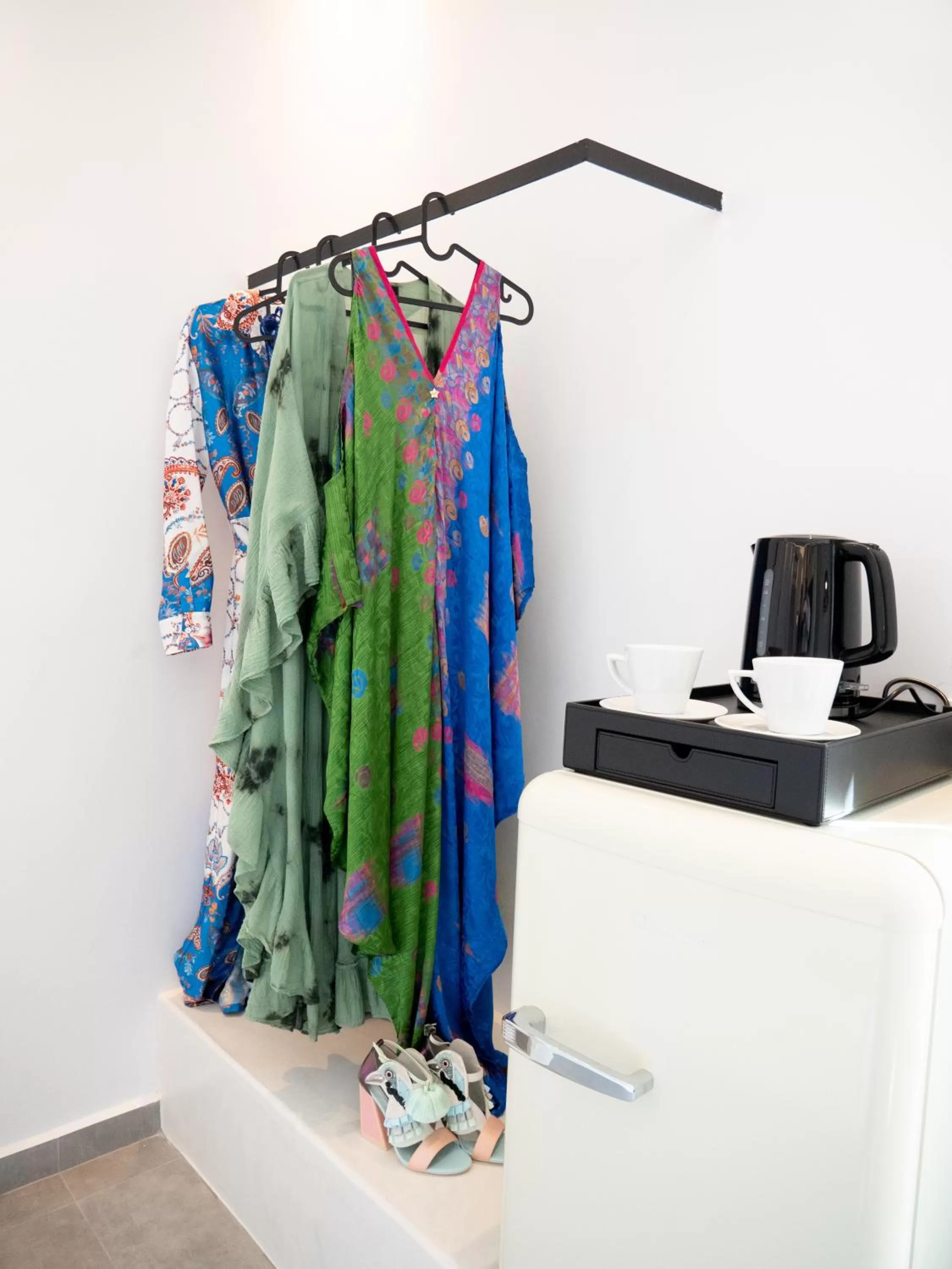 Caldera Cliff Illusion