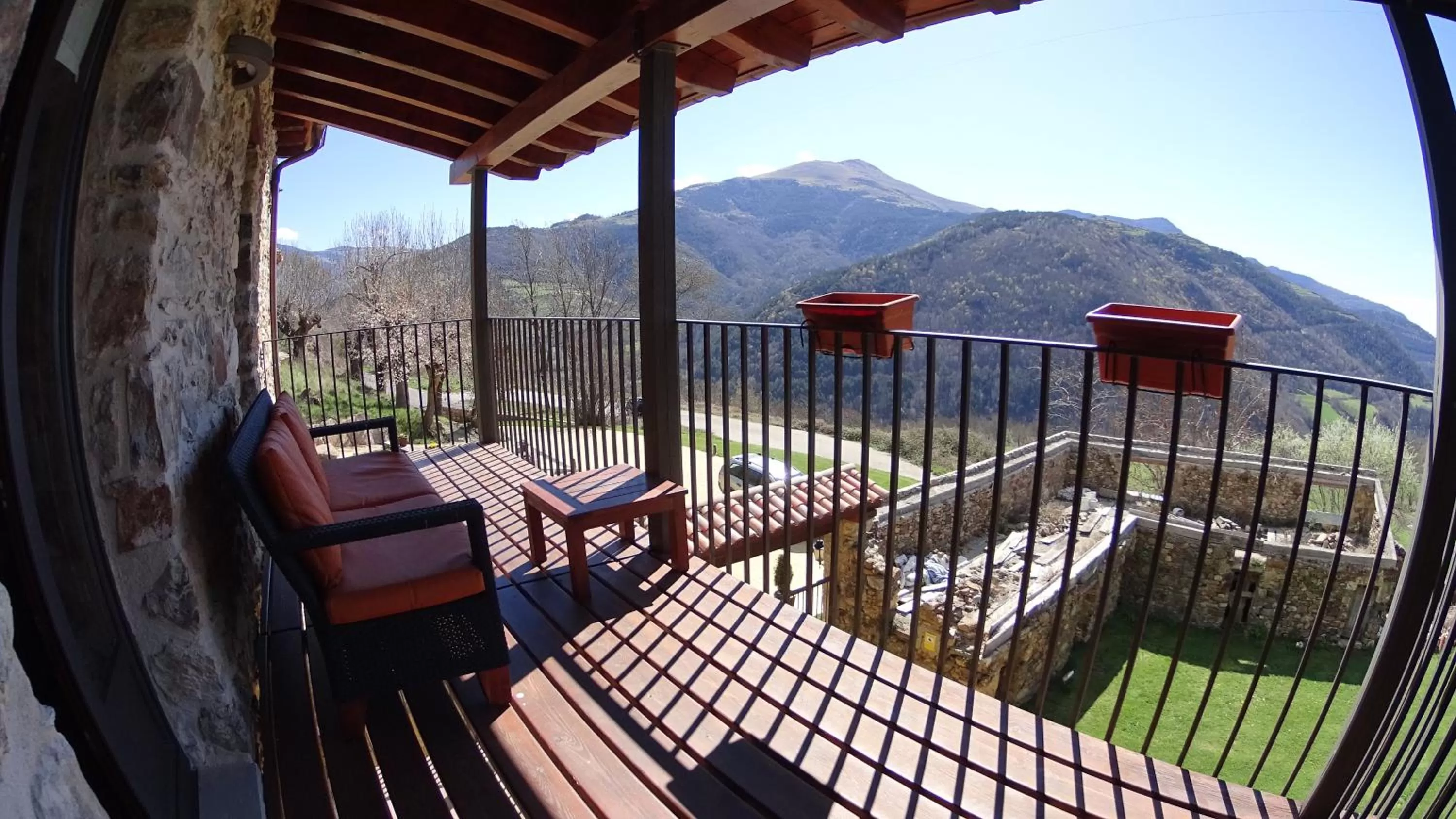 Decorative detail in La Casassa de Ribes