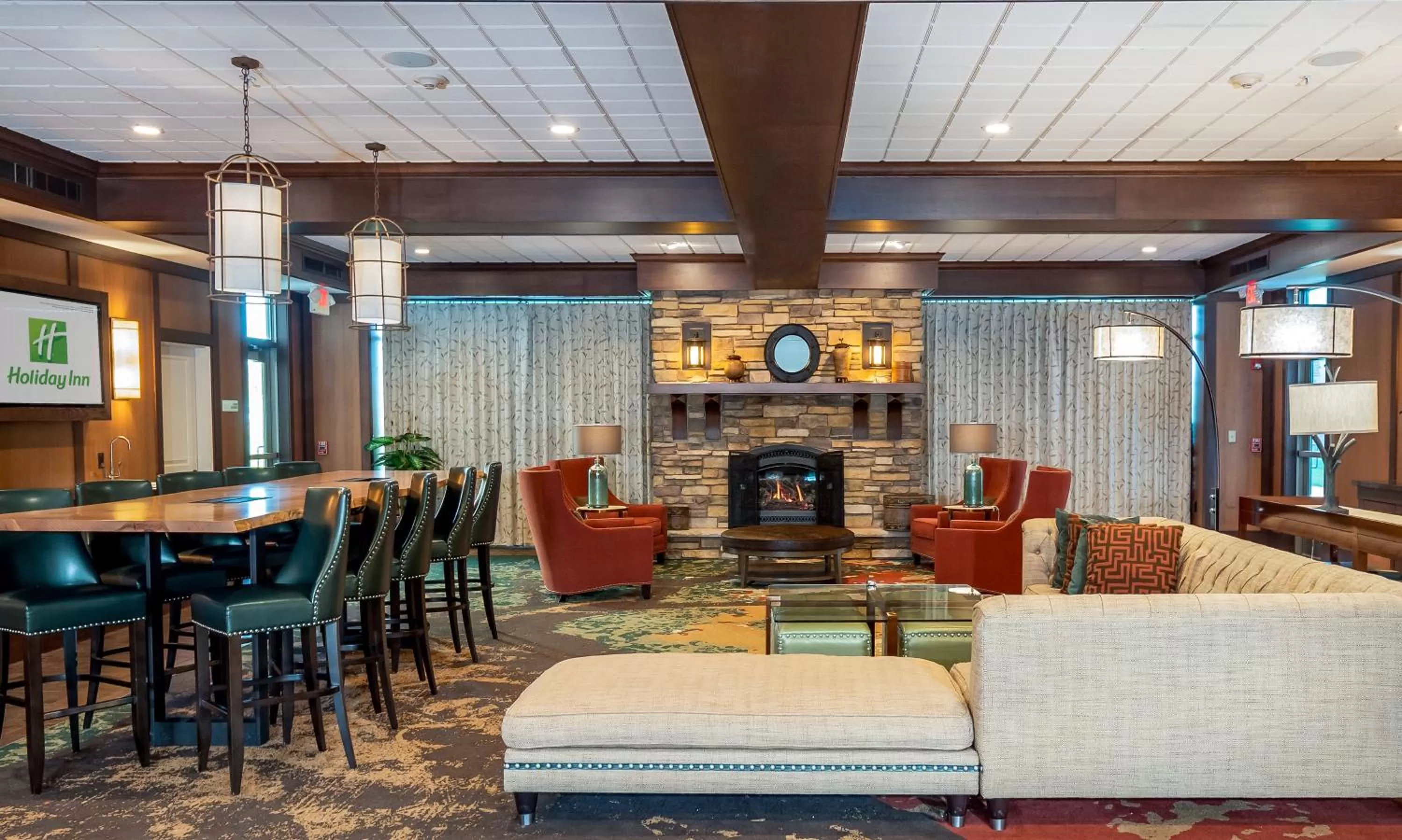 Property building in Holiday Inn Stevens Point - Convention Center by IHG