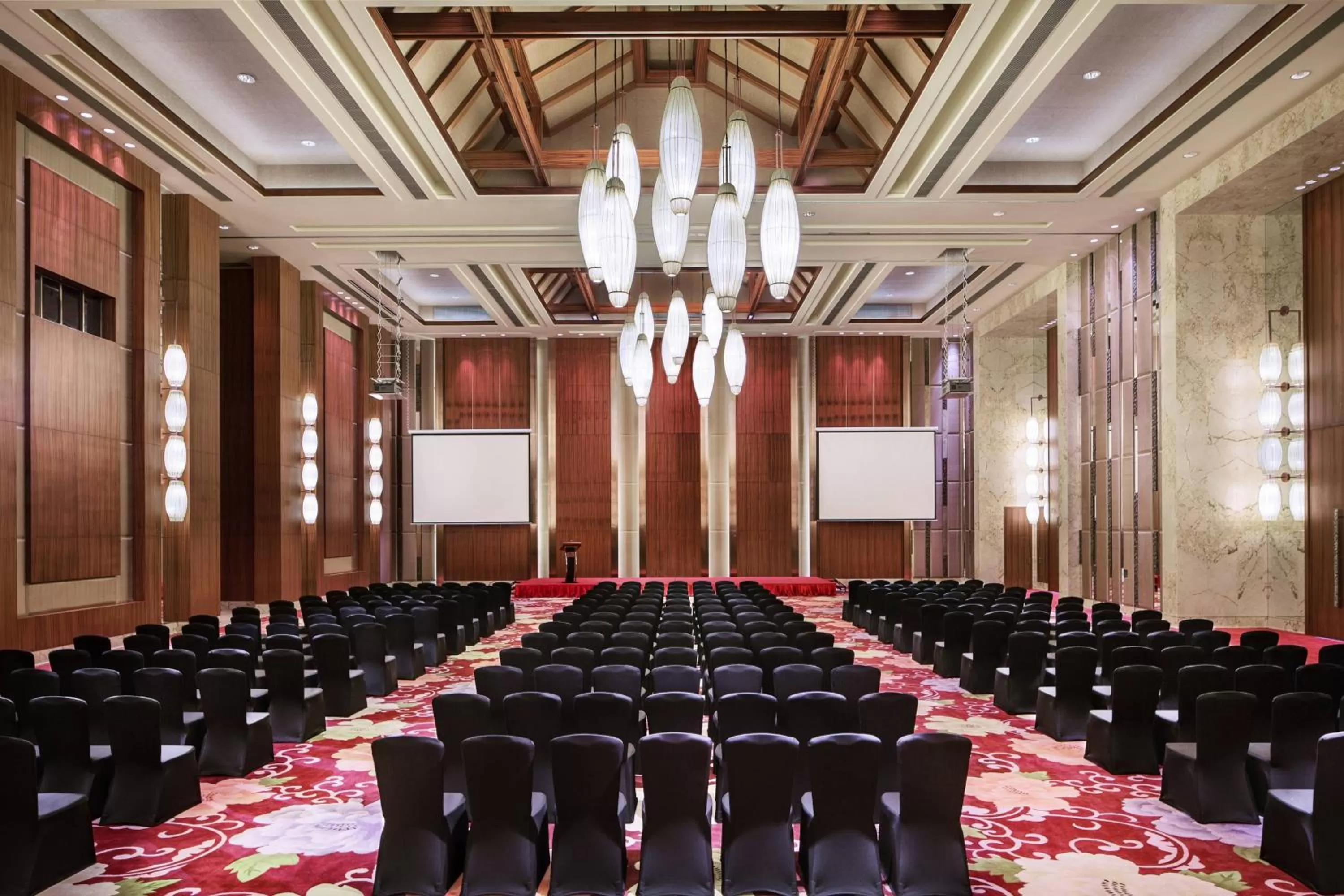 Meeting/conference room in Haikou Marriott Hotel