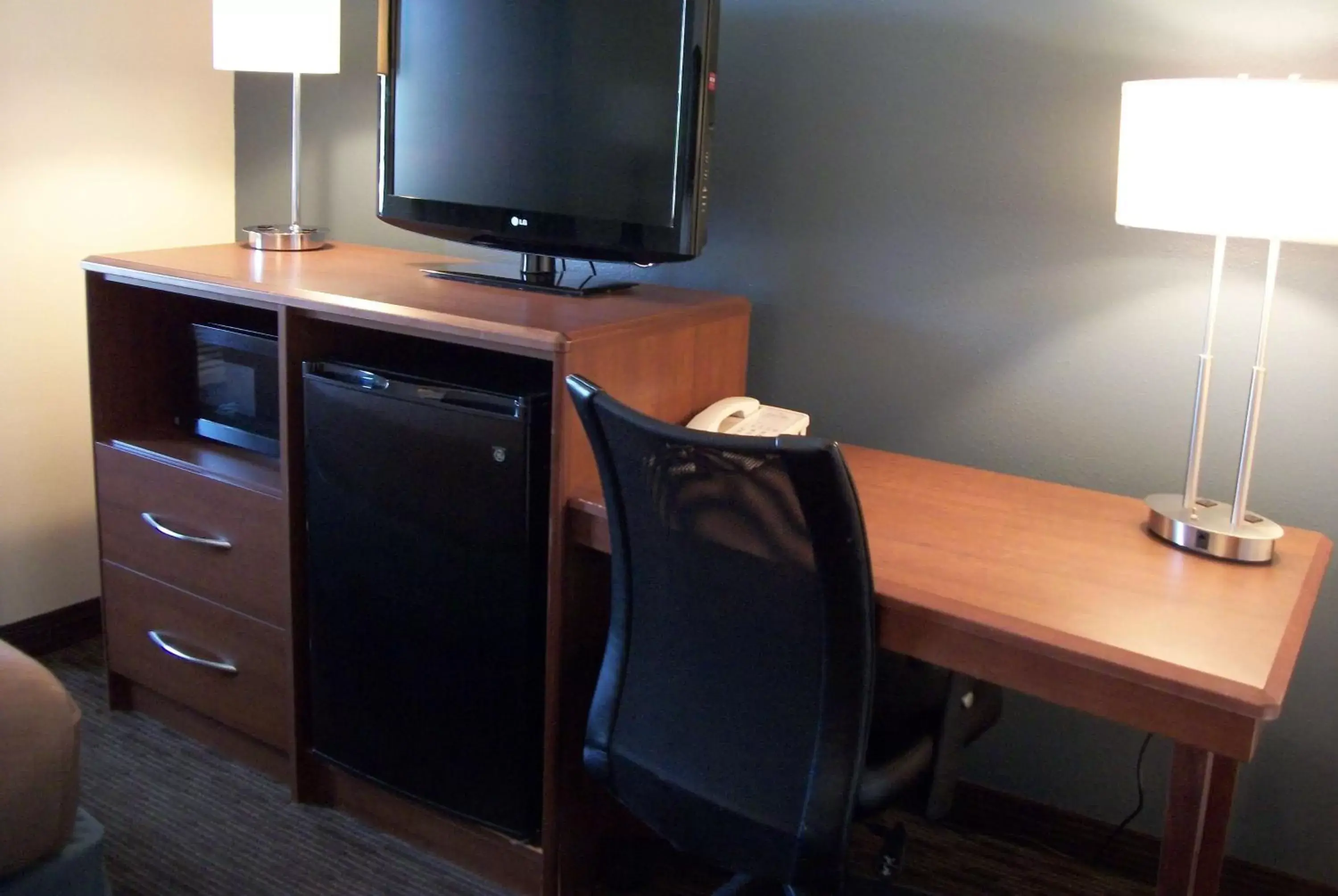 King Suite - Non-Smoking in AmericInn by Wyndham Beulah King Suite - Non-Smoking in AmericInn by Wyndham Beulah