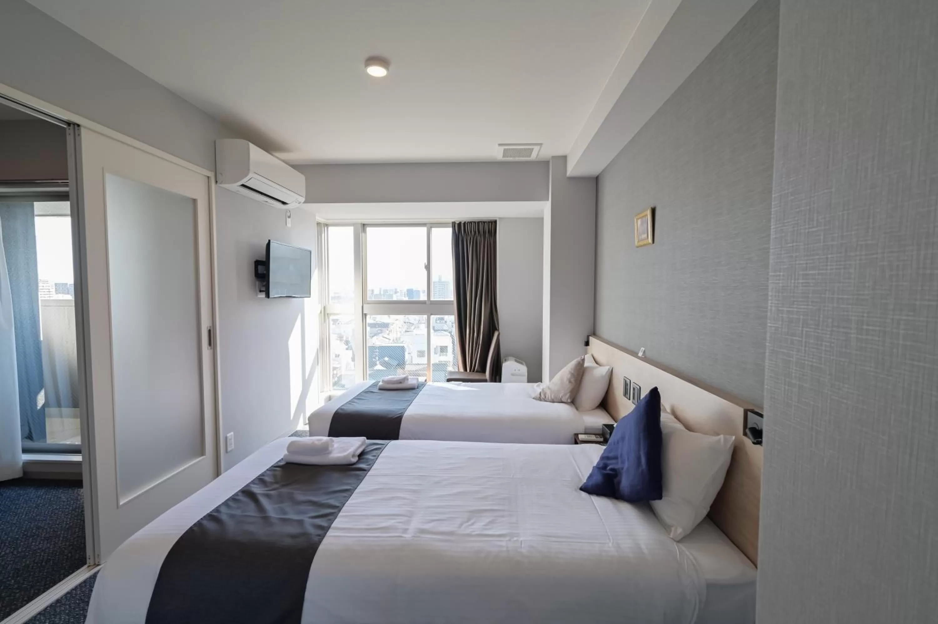 Photo of the whole room, Bed in HOTEL STATE TENNOJI