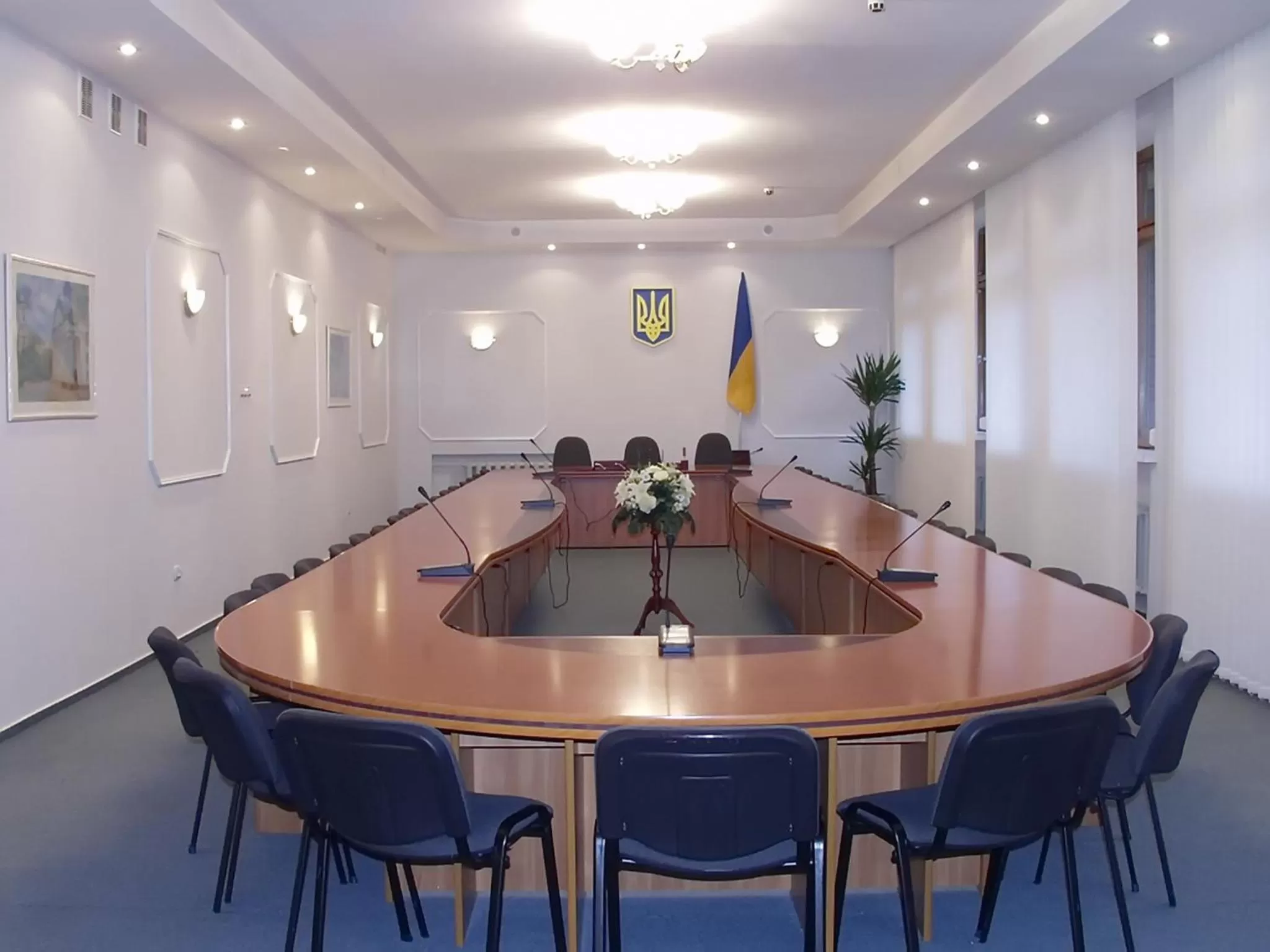 Meeting/conference room in Hotel Prydesnyansky