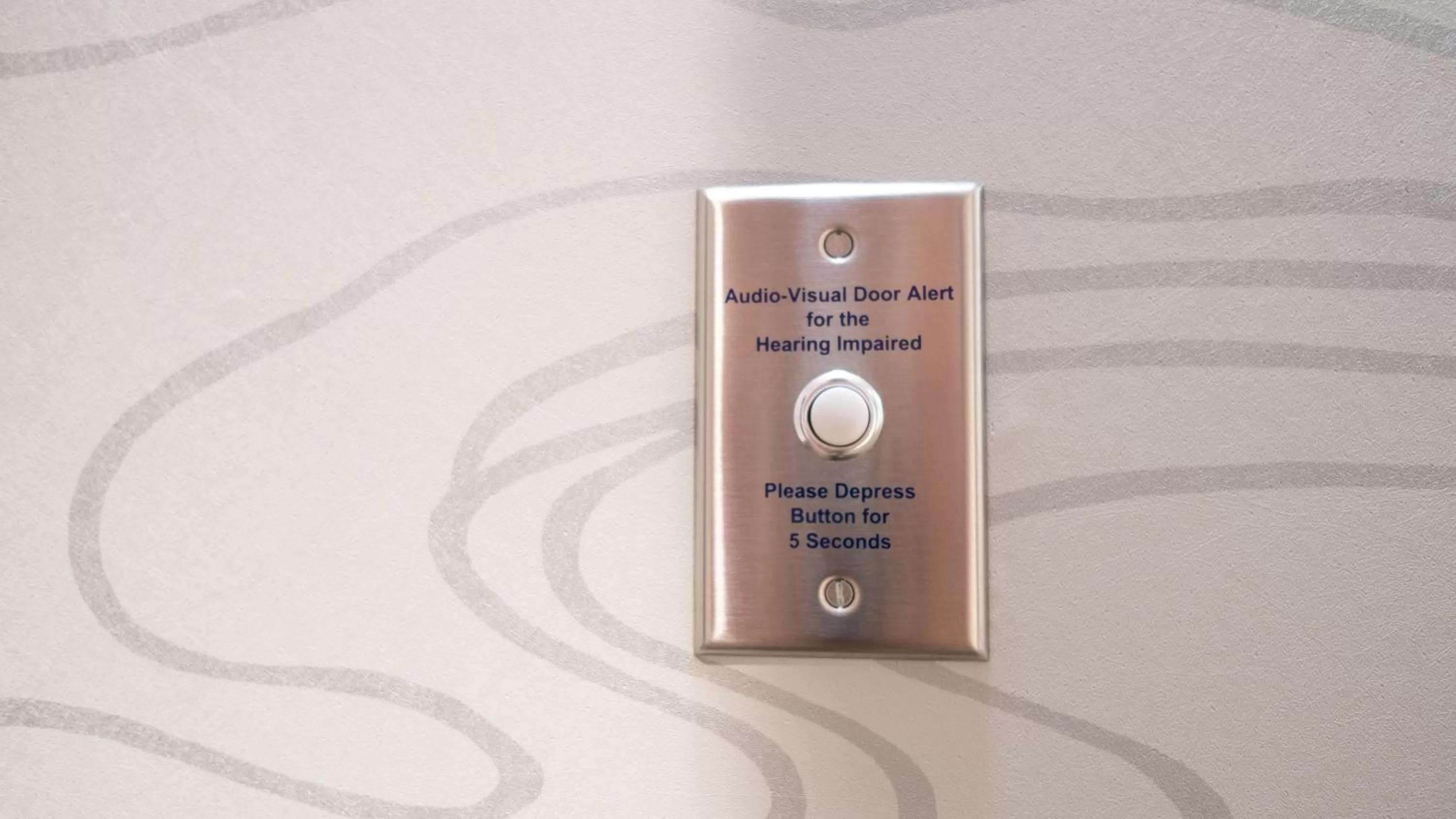 acessibility in Holiday Inn & Suites Philadelphia W - Drexel Hill by IHG