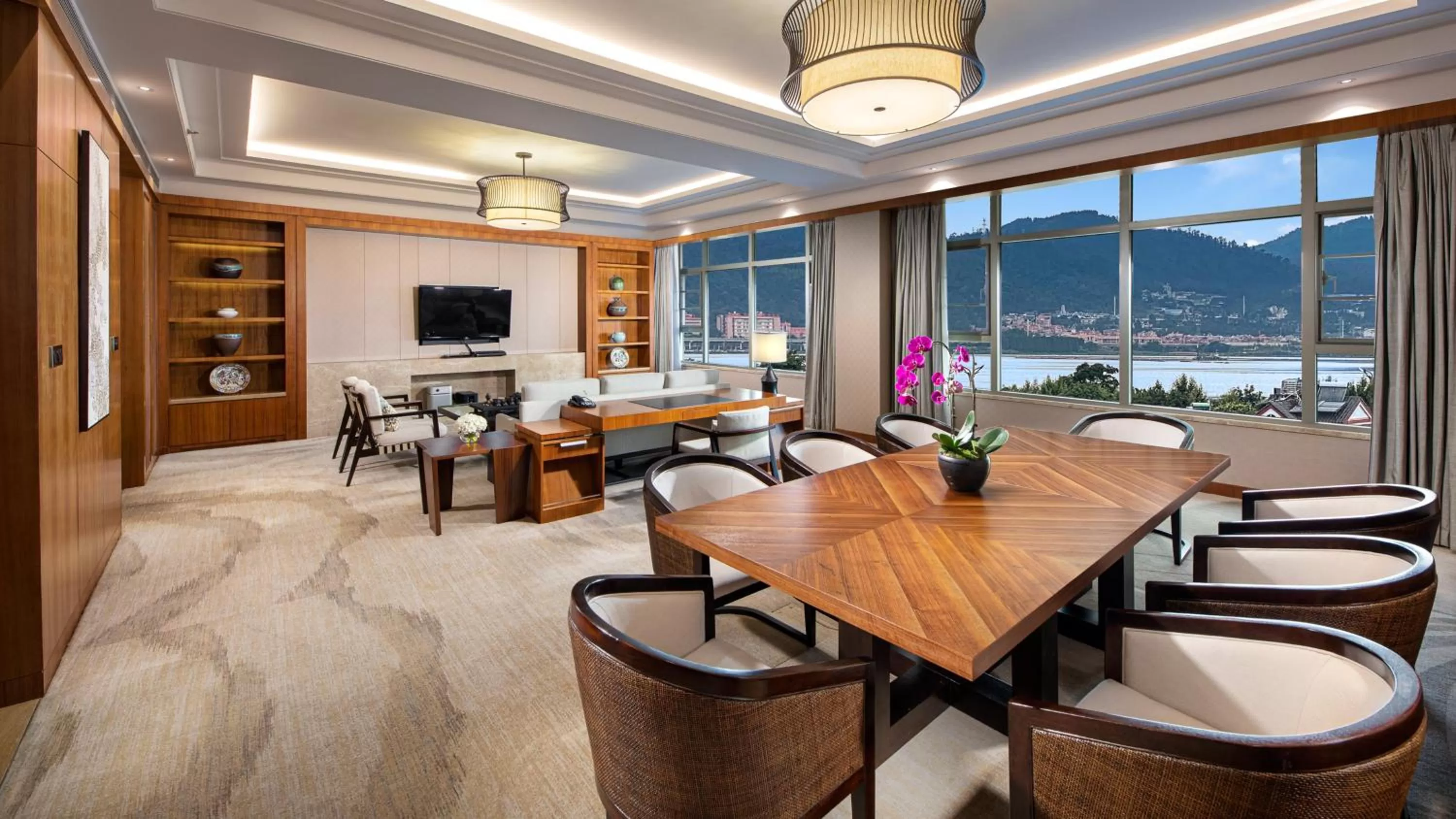 Photo of the whole room in InterContinental Kunming by IHG