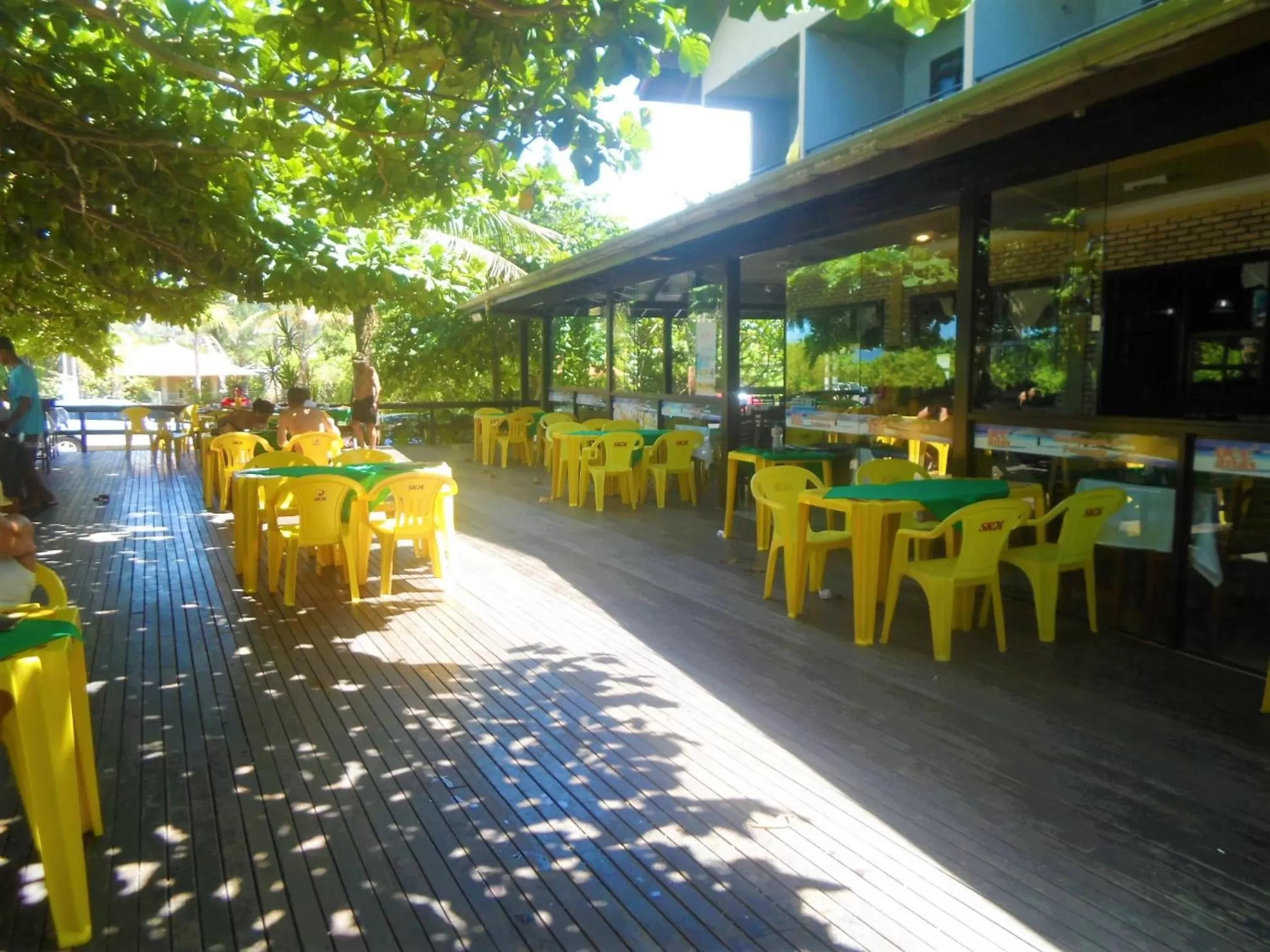 Restaurant/Places to Eat in Pousada OceAnas Frente Mar Estaleiro