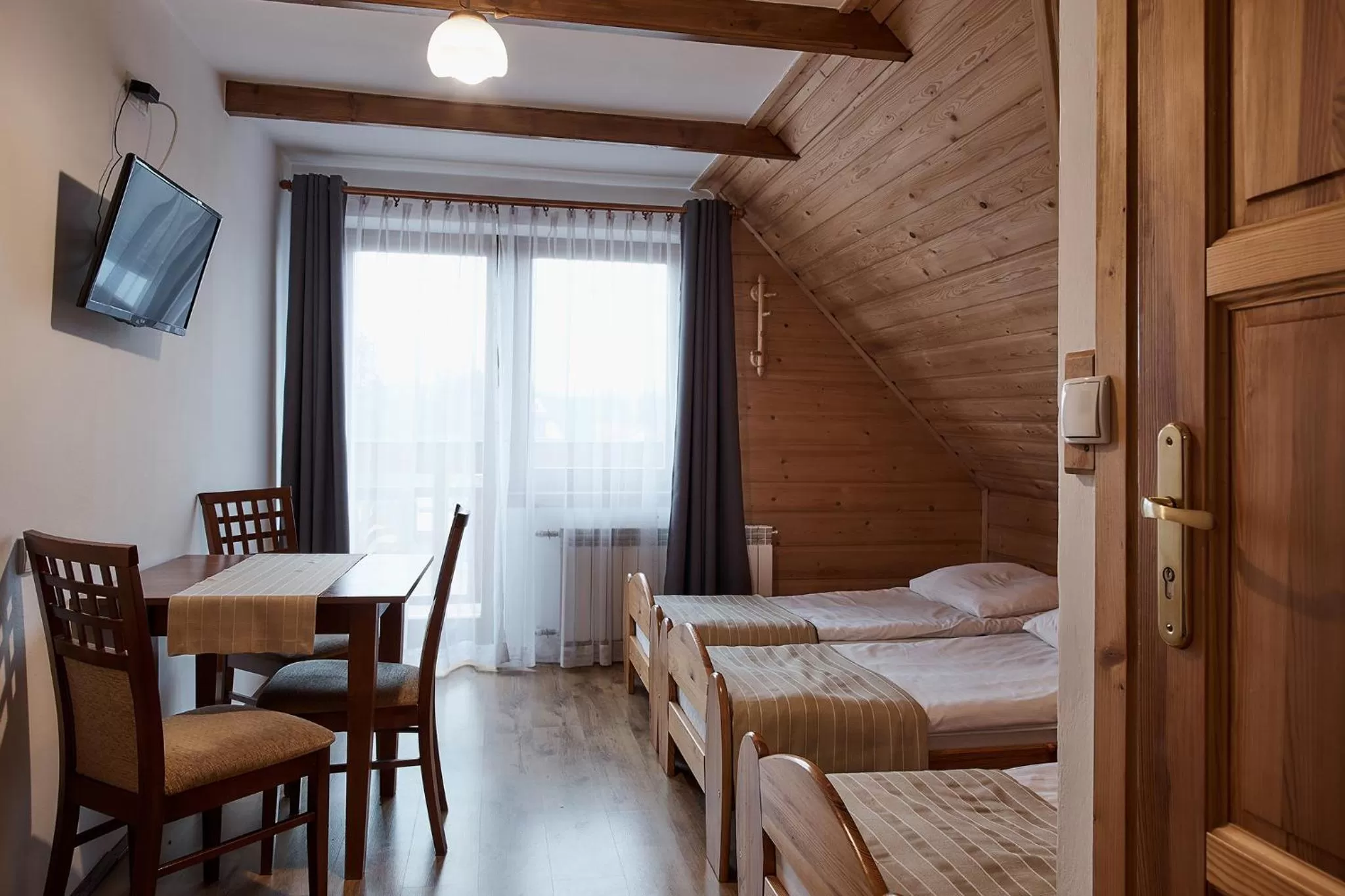 Photo of the whole room, Dining Area in Chata u Bronka