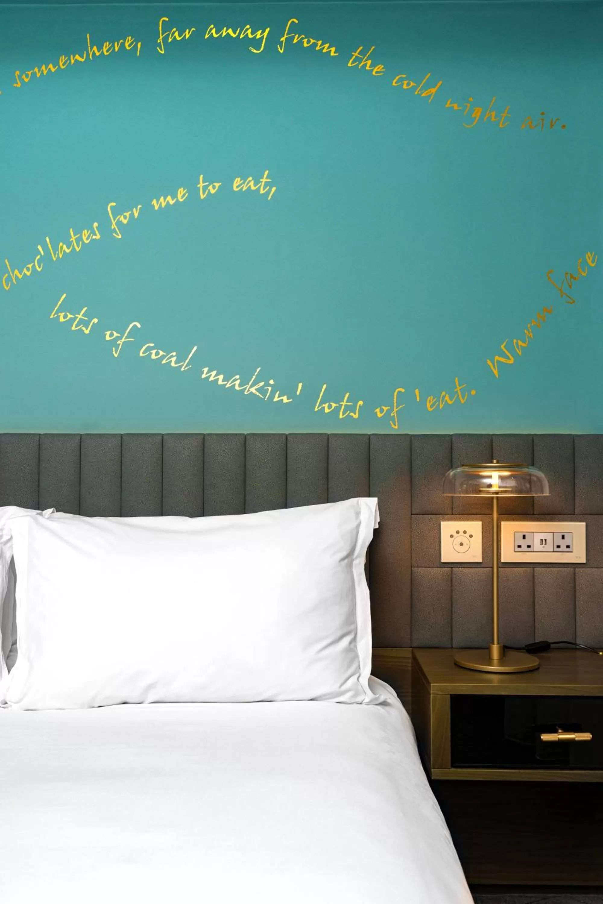 Bed in Middle Eight - Covent Garden - Preferred Hotels and Resorts