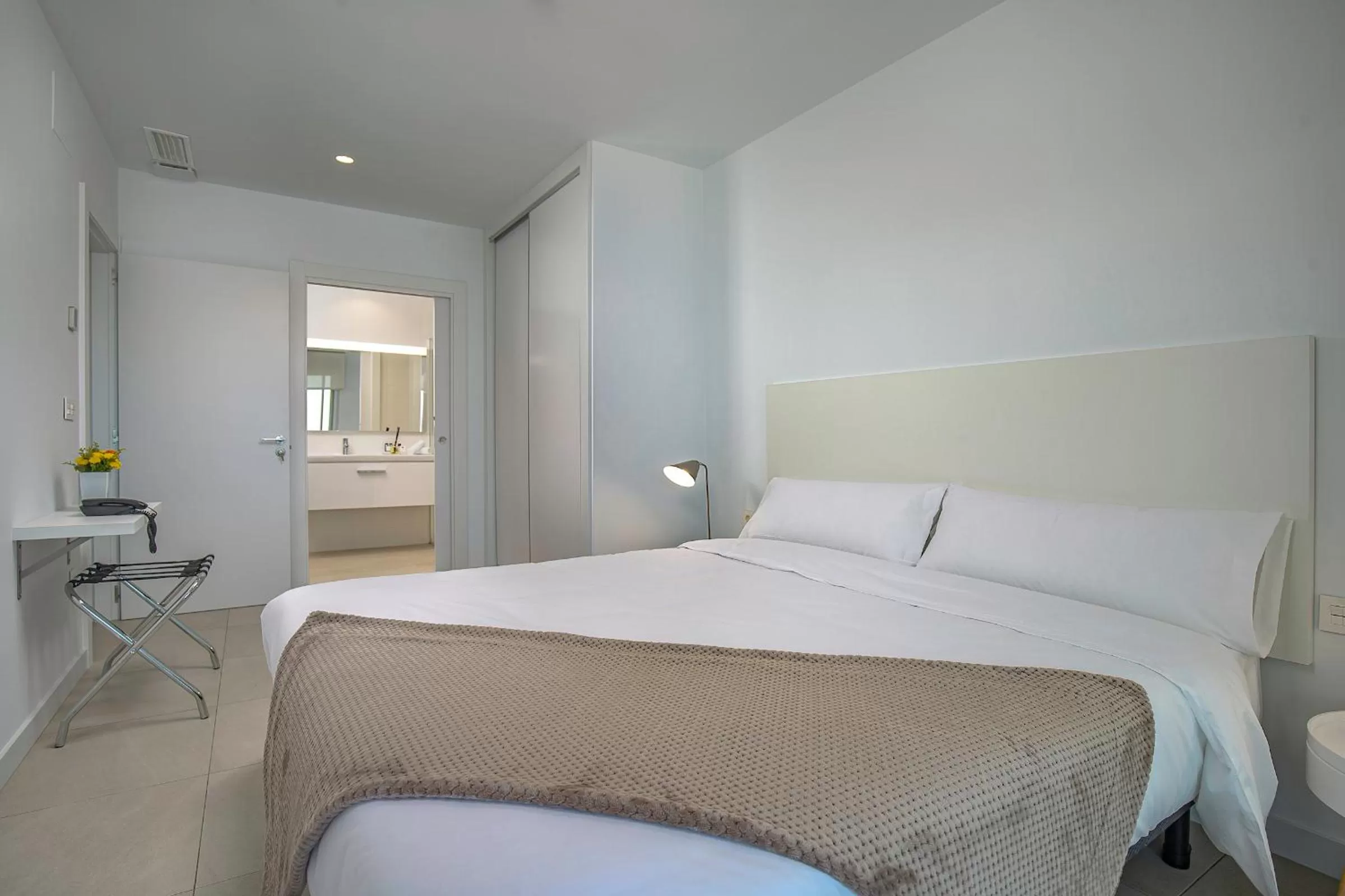 Photo of the whole room, Bed in Blue Line Apartment Hotel - Be Line Group