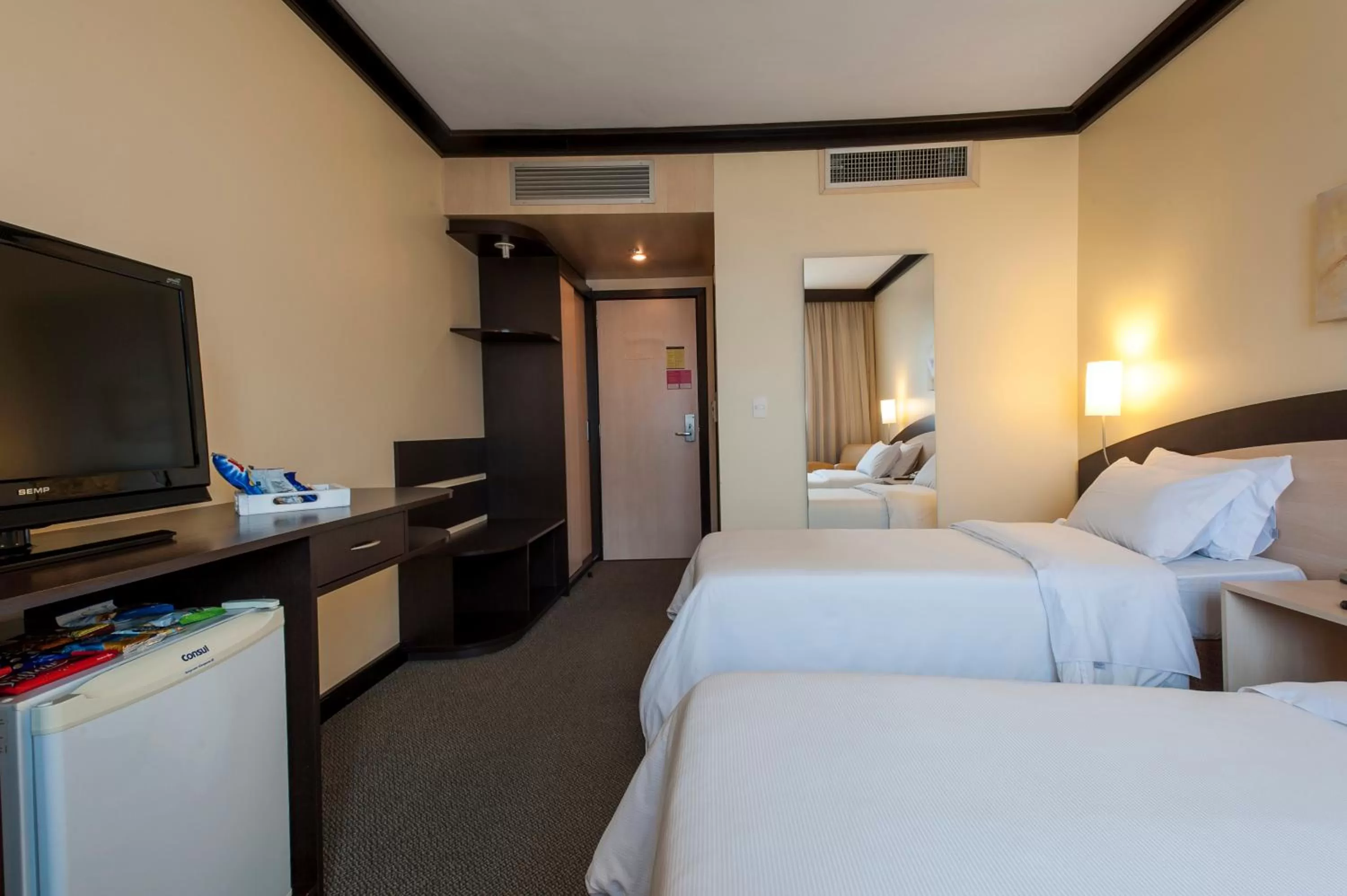 Photo of the whole room, Bed in Swan Caxias do Sul